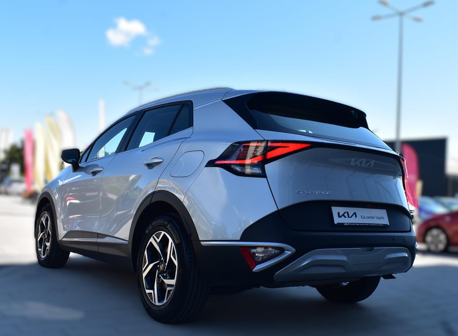KIA Sportage 1.6 T-GDI FRESH DCT, NAVIGACIJA, STRAŽNJA KAMERA, GRIJANJ, fotografija 9