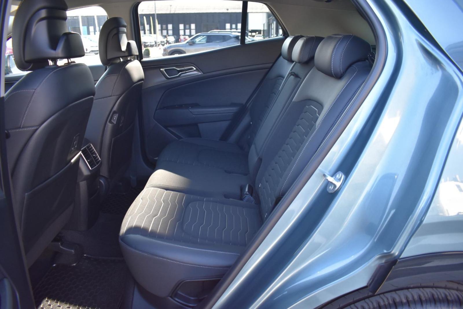 KIA Sportage 1.6 T-GDI EX STYLE, NAV, KAMERA, TEMPOMAT, JAMSTVO, fotografija 16