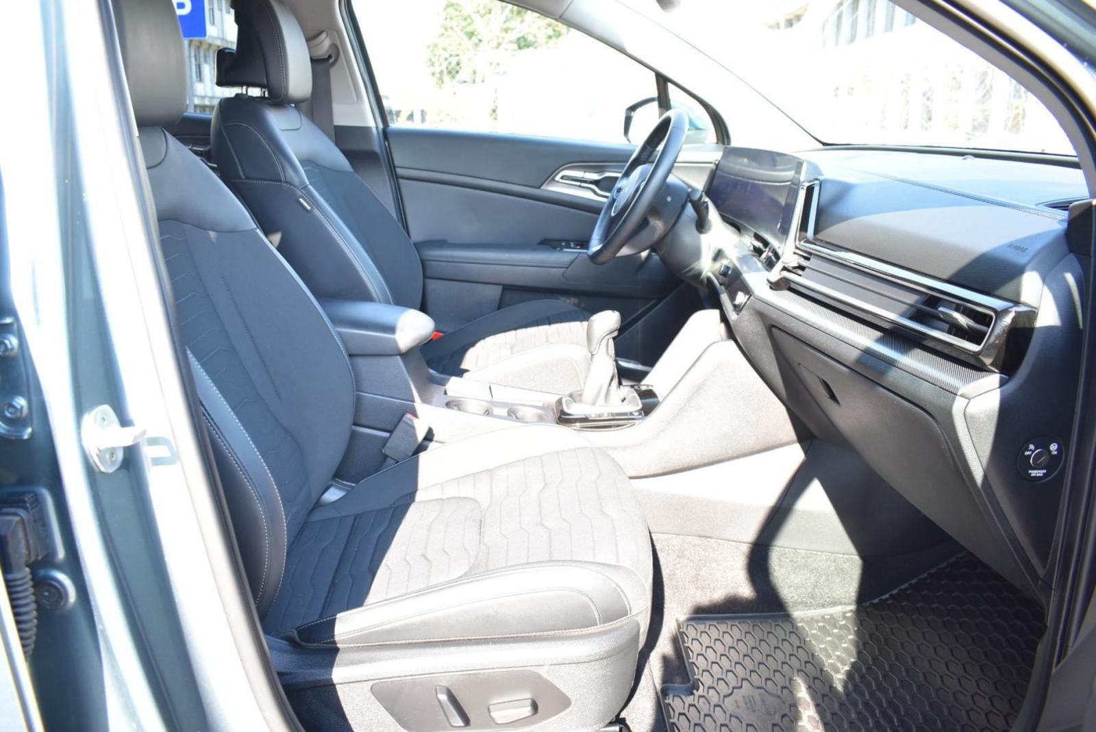 KIA Sportage 1.6 T-GDI EX STYLE, NAV, KAMERA, TEMPOMAT, JAMSTVO, fotografija 17