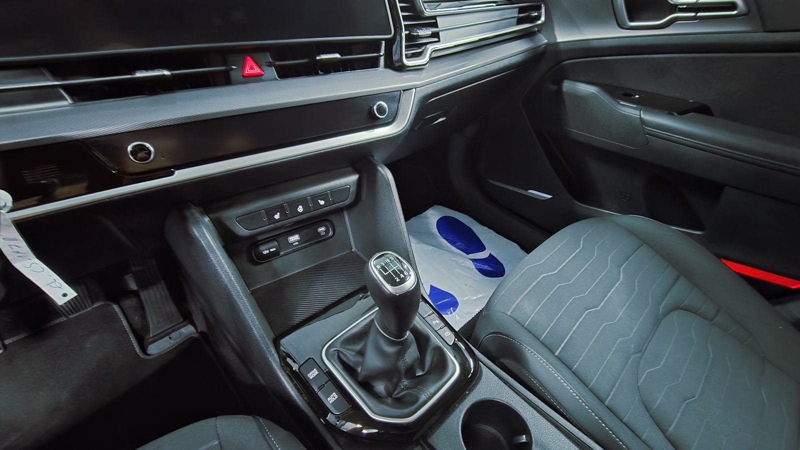 KIA SPORTAGE 1.6 CRDi/DIESEL/AKCIJA/DUAL SCREEN/POLUKOŽA/PDV/JAMSTVO, fotografija 18