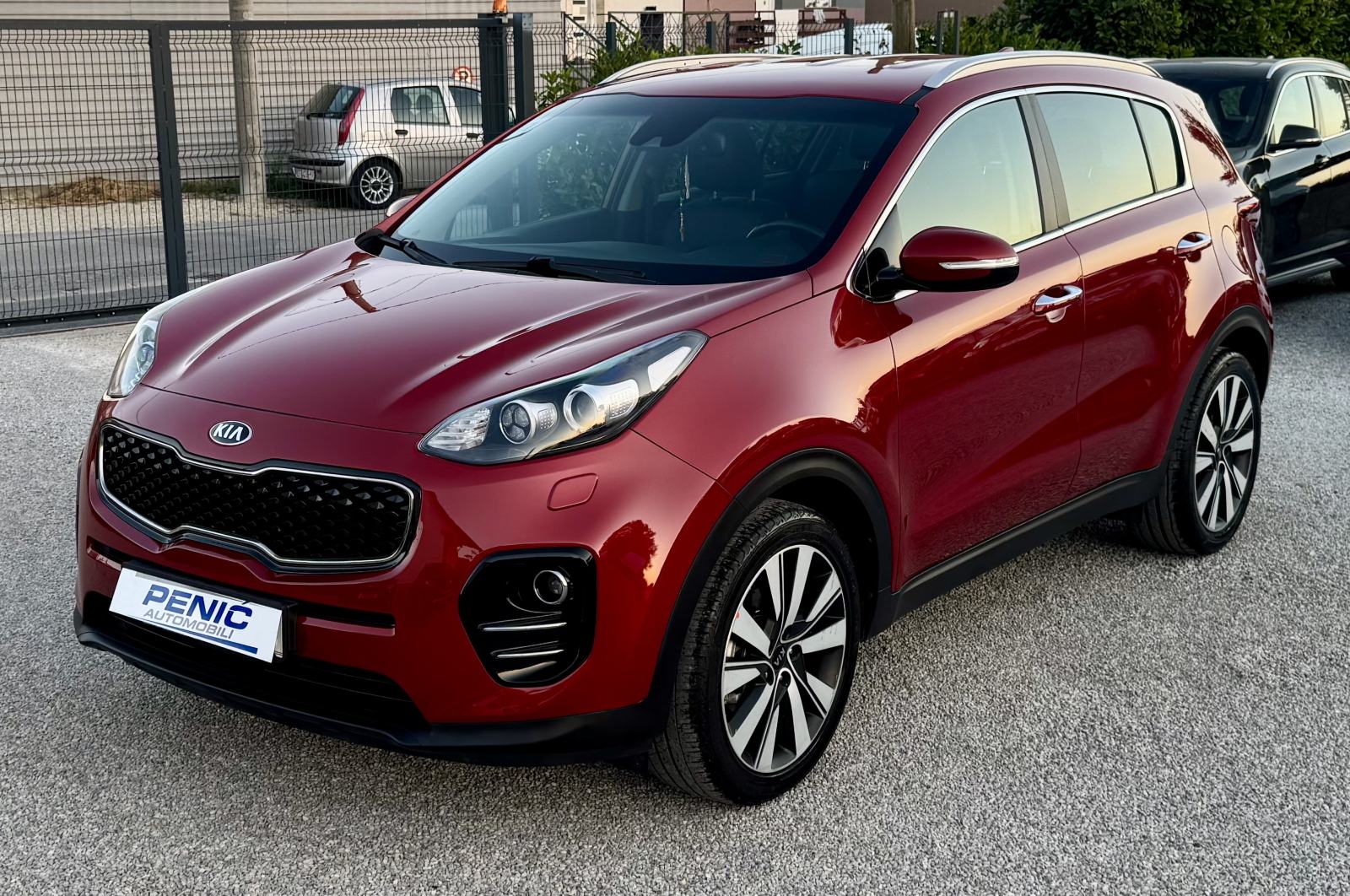 Kia Sportage 1,7 CRDi = 125 000 km = Reg: 08./27. KAMERA - NAVIGACIJA, fotografija 2