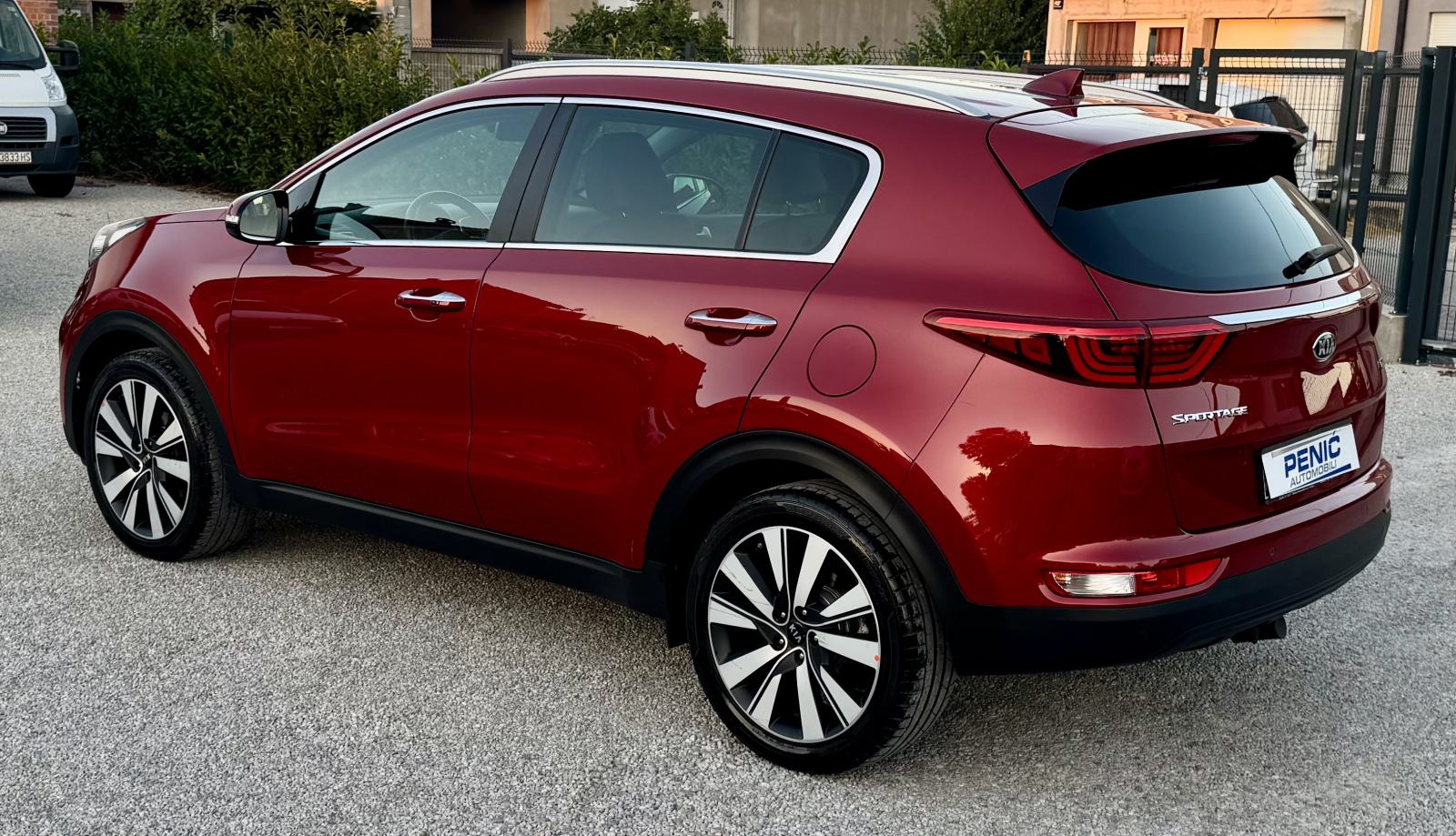 Kia Sportage 1,7 CRDi = 125 000 km = Reg: 08./27. KAMERA - NAVIGACIJA, fotografija 9