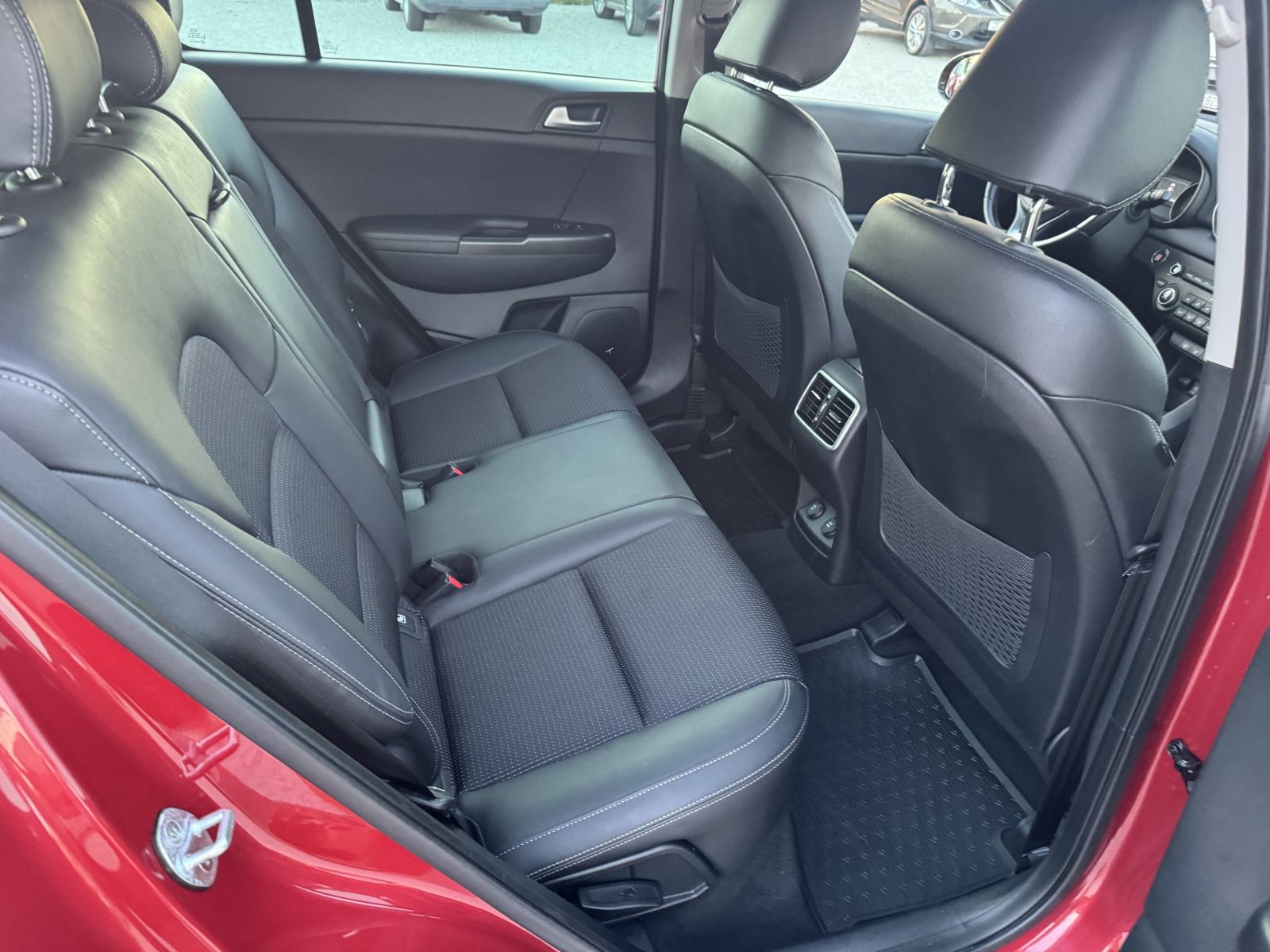 Kia Sportage 1,7 CRDi = 125 000 km = Reg: 08./27. KAMERA - NAVIGACIJA, fotografija 14