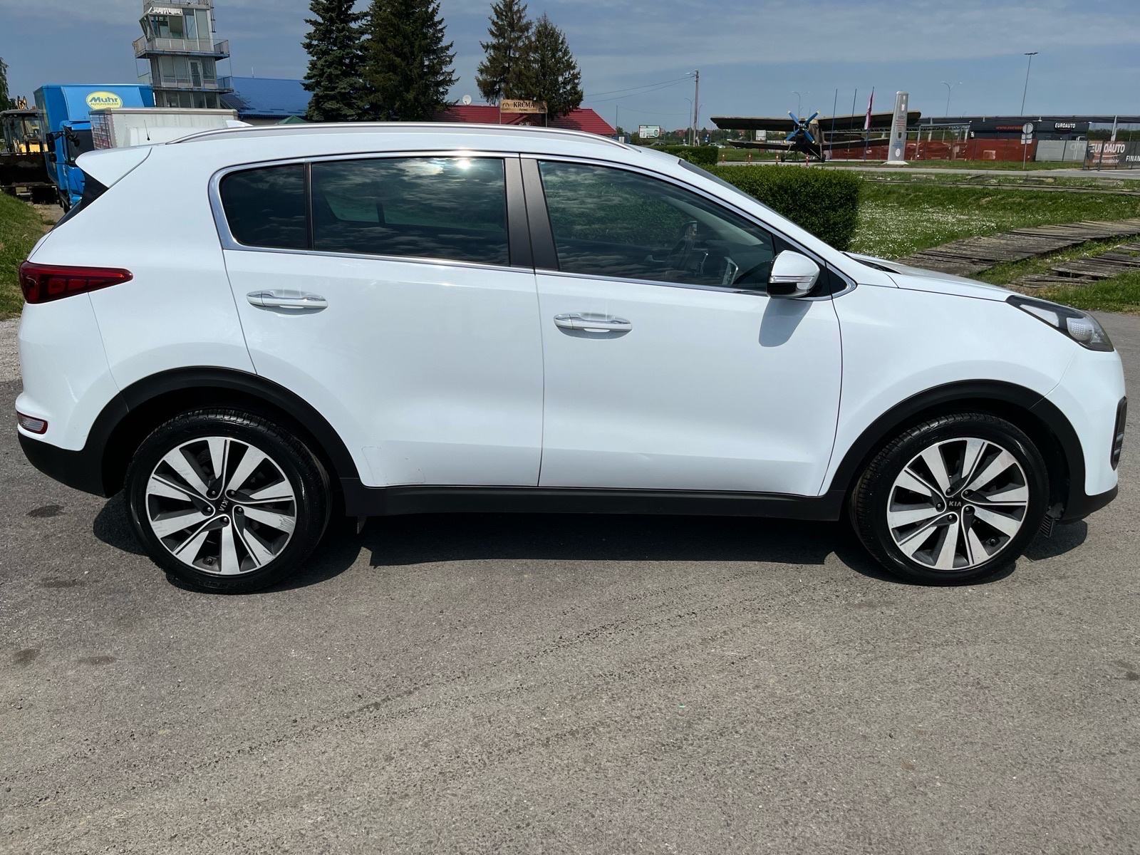 Kia Sportage 1,7 CRDi 2WD Eco-Dynamics Emotion, fotografija 8