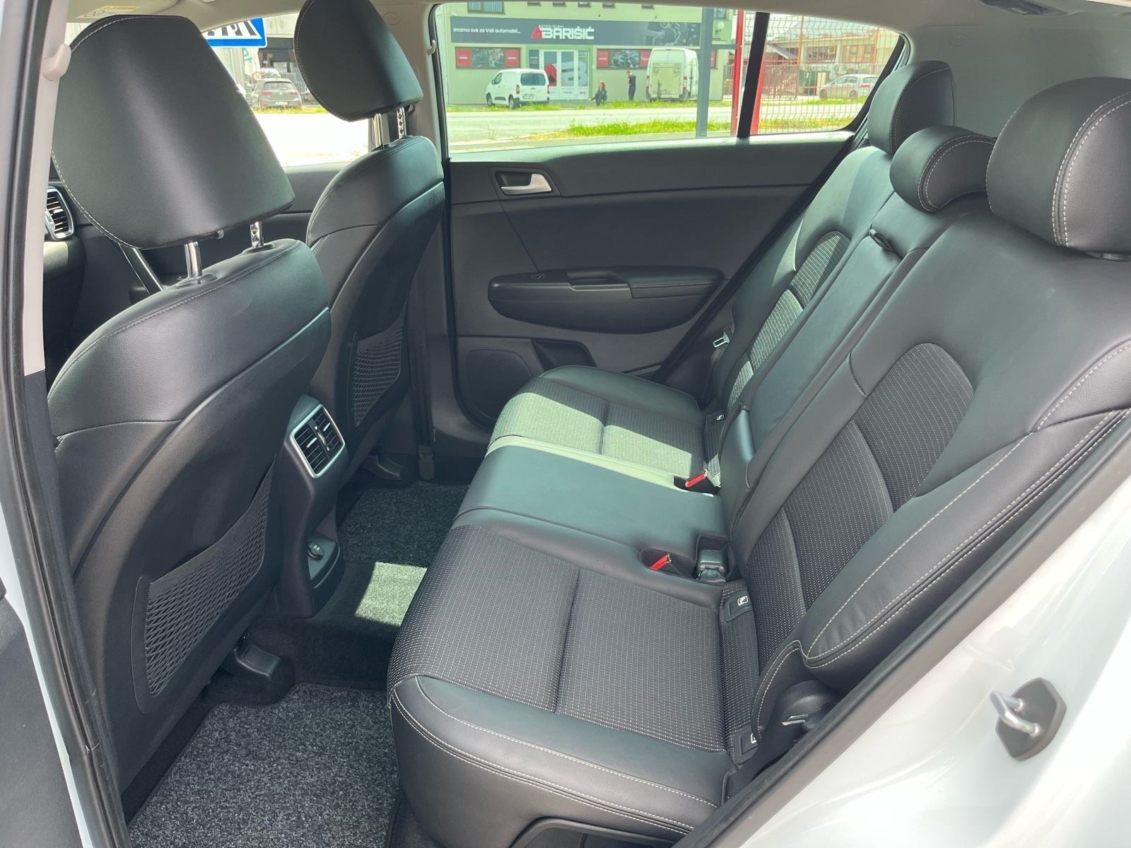 Kia Sportage 1,7 CRDi 2WD Eco-Dynamics Emotion, fotografija 13
