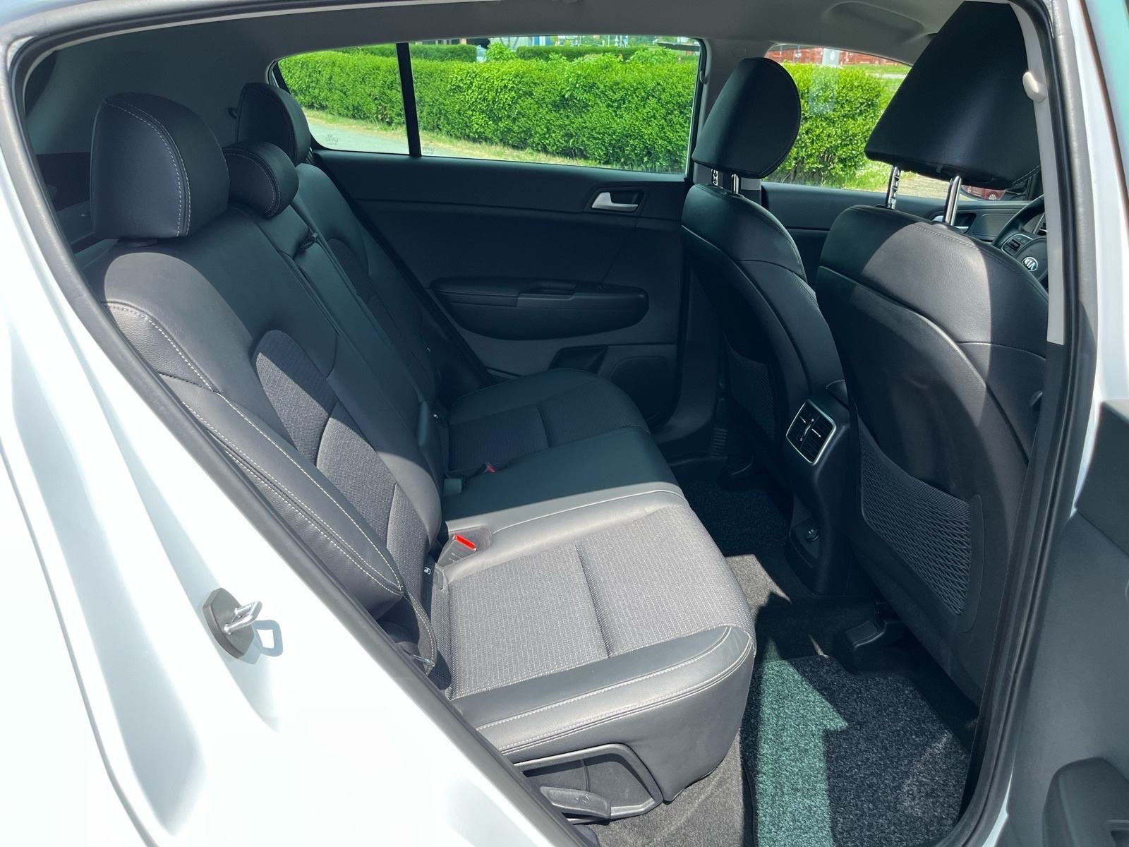Kia Sportage 1,7 CRDi 2WD Eco-Dynamics Emotion, fotografija 15