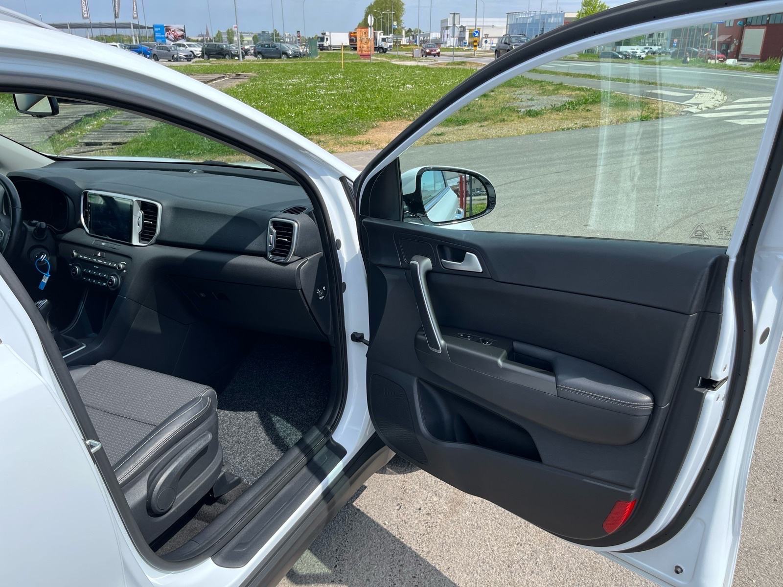 Kia Sportage 1,7 CRDi 2WD Eco-Dynamics Emotion, fotografija 16