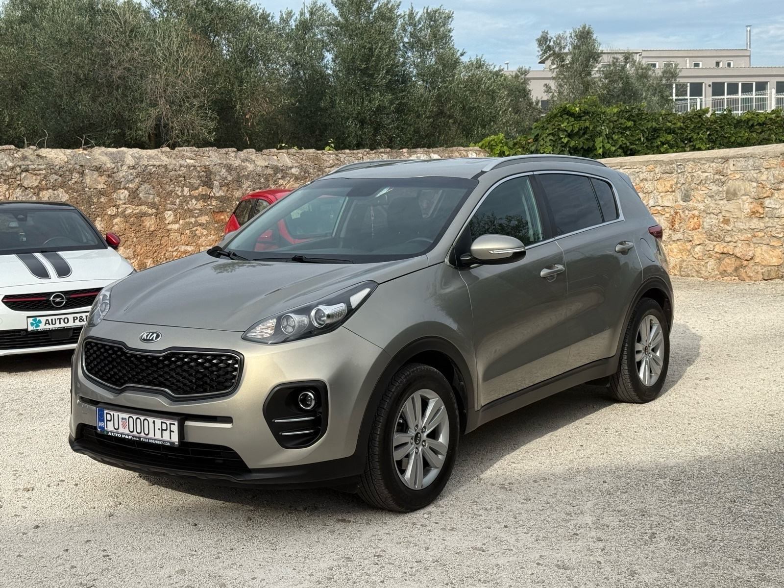 KIA Sportage 1.7 CRDi *HR auto/109 000 km/Euro 6/*, fotografija 3