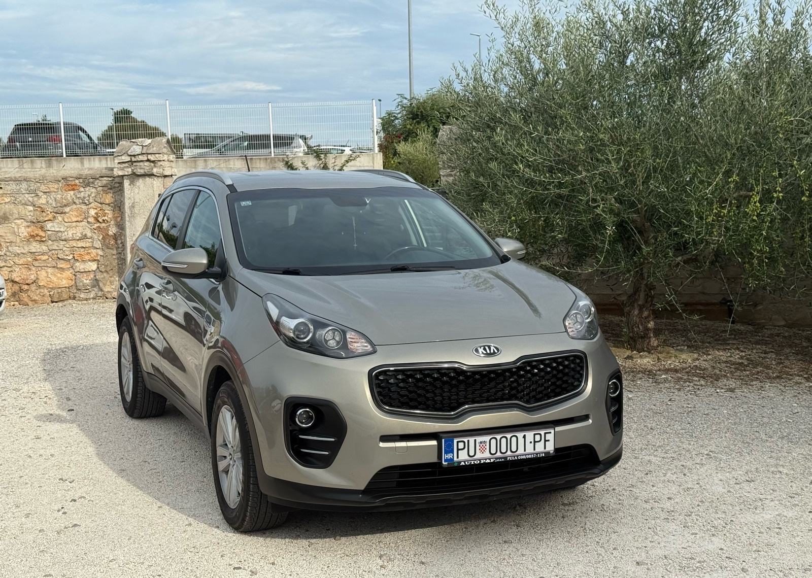 KIA Sportage 1.7 CRDi *HR auto/109 000 km/Euro 6/*, fotografija 11
