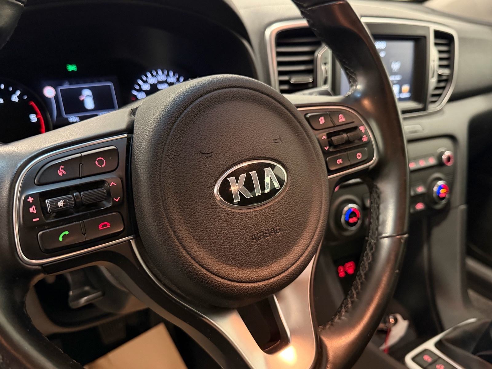 Kia Sportage 1.7 CRDI ACTIVE ,LED, NAVI, KAMERA, JAMSTVO 12 MJ!, fotografija 15