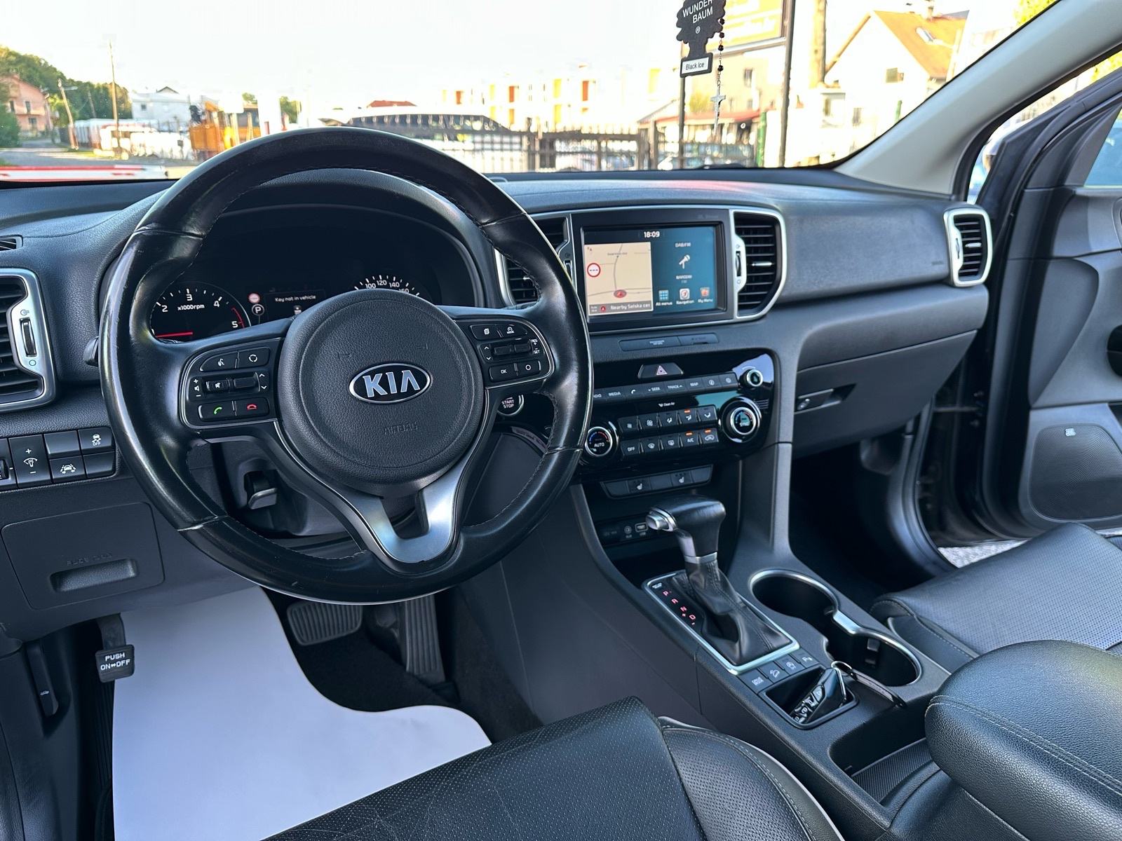 Kia Sportage 1.7 CRDI *AUTOMATIK*, fotografija 16