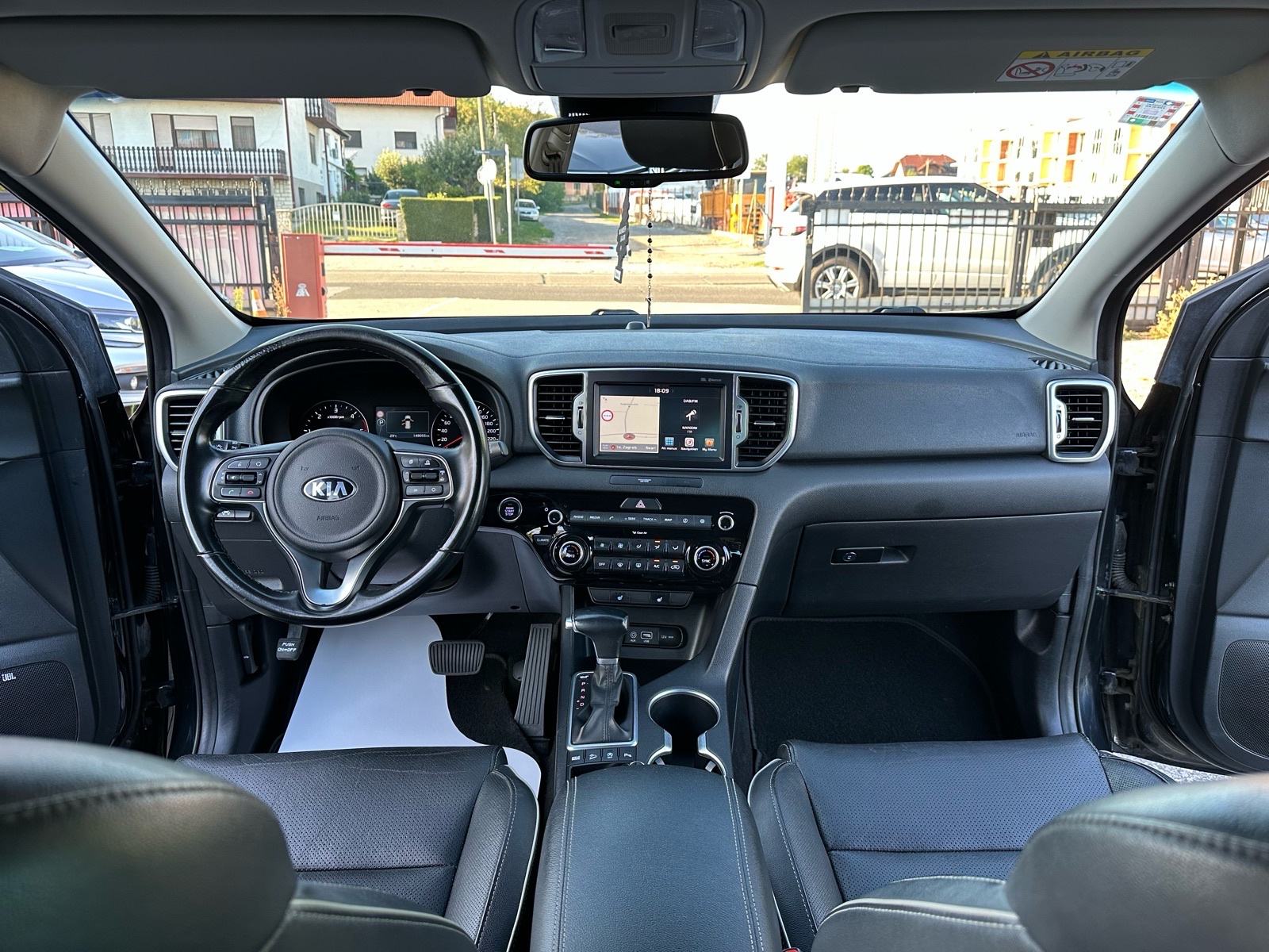 Kia Sportage 1.7 CRDI *AUTOMATIK*, fotografija 14