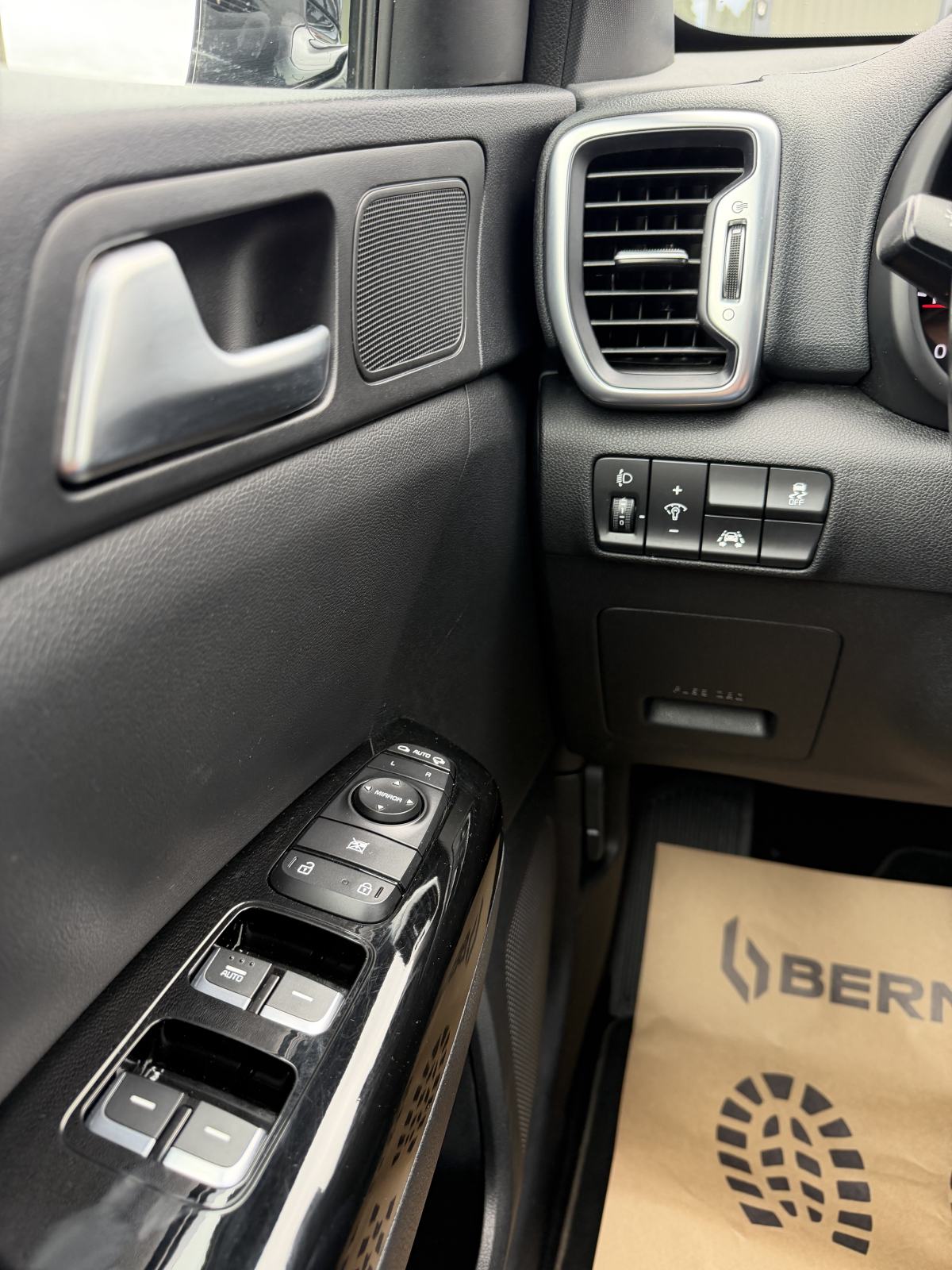 Kia Sportage 1,7 CRDi GT LINE AUTOMATIK SERVISNA POVIJEST, fotografija 17