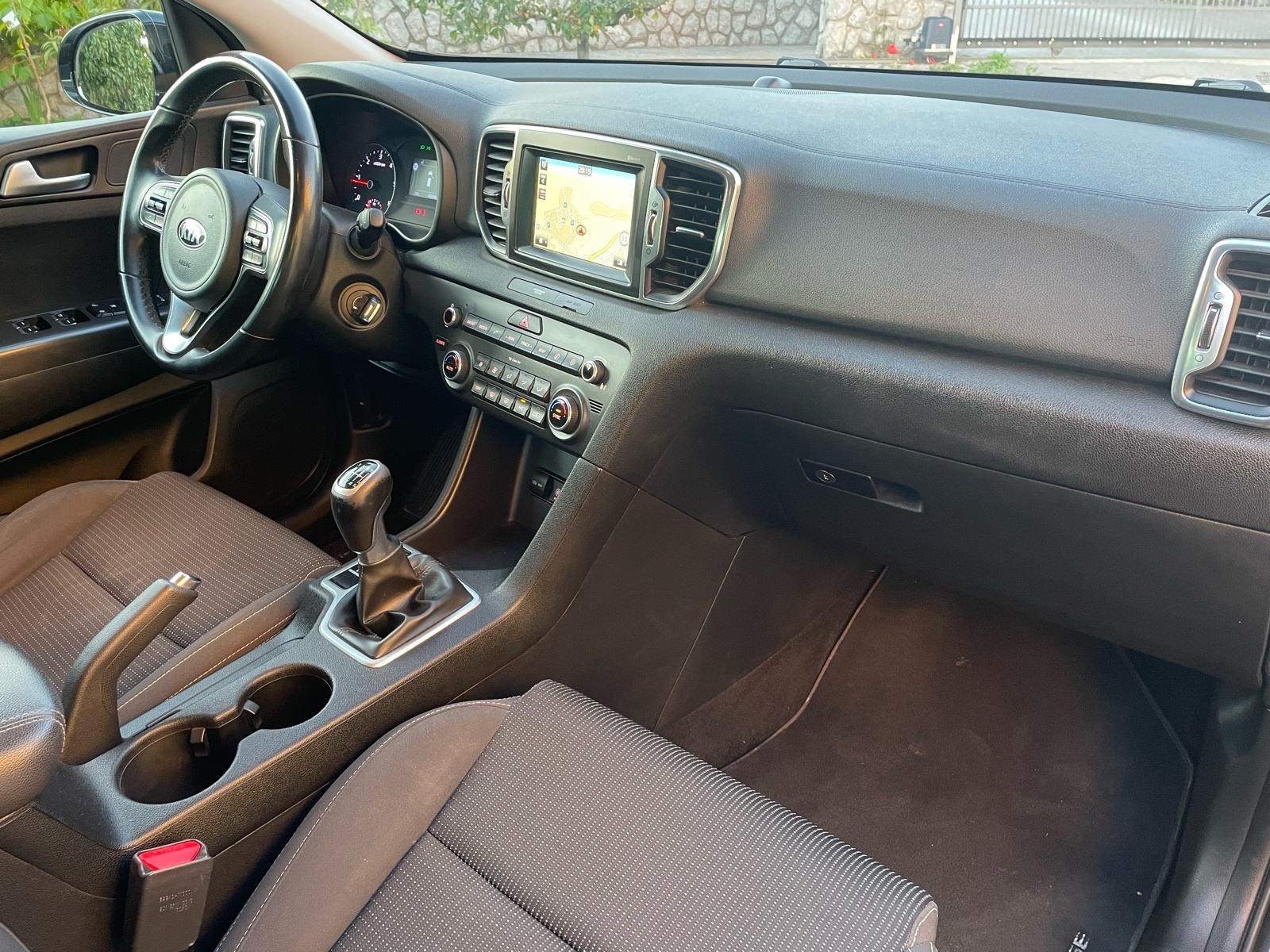 KIA SPORTAGE,1.7 CRDi KAMERA,NAVIGACIJA,ZAMJENA,JAMSTVO., fotografija 14