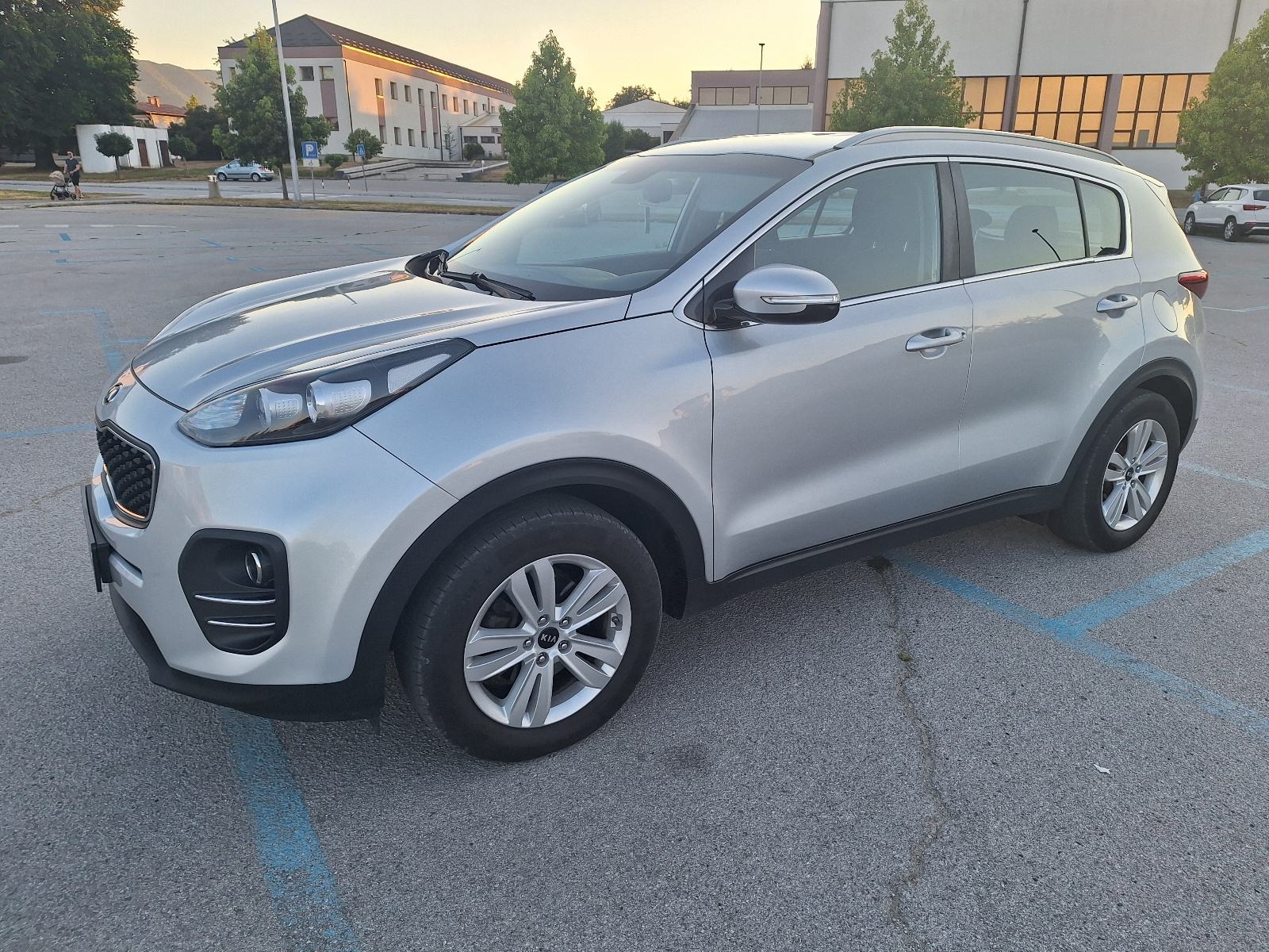 Kia Sportage 1,7 CRDi, Navi, Led, fotografija 2