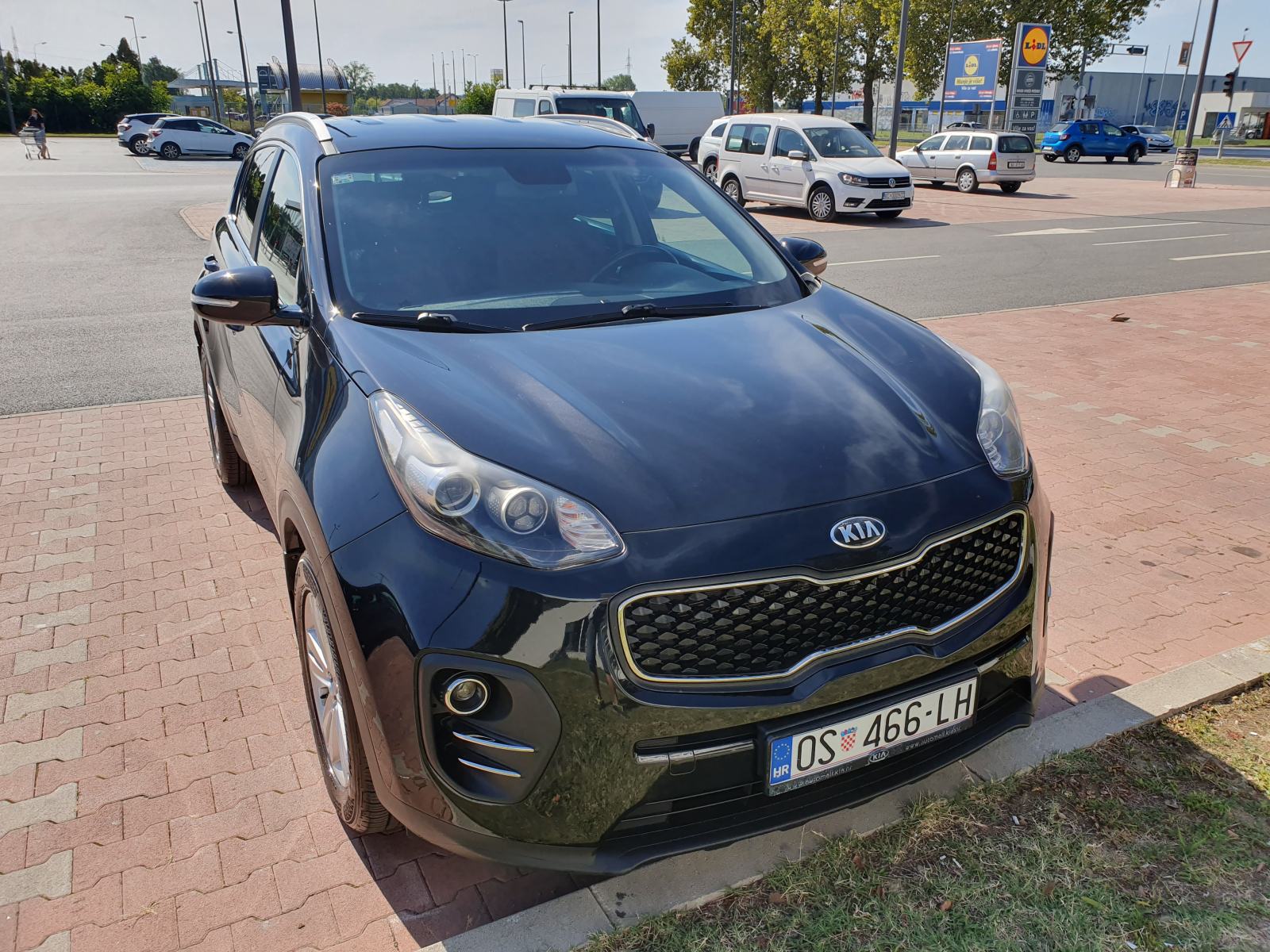 POVOLJNO Kia Sportage 1,7 CRDi aut., fotografija 4