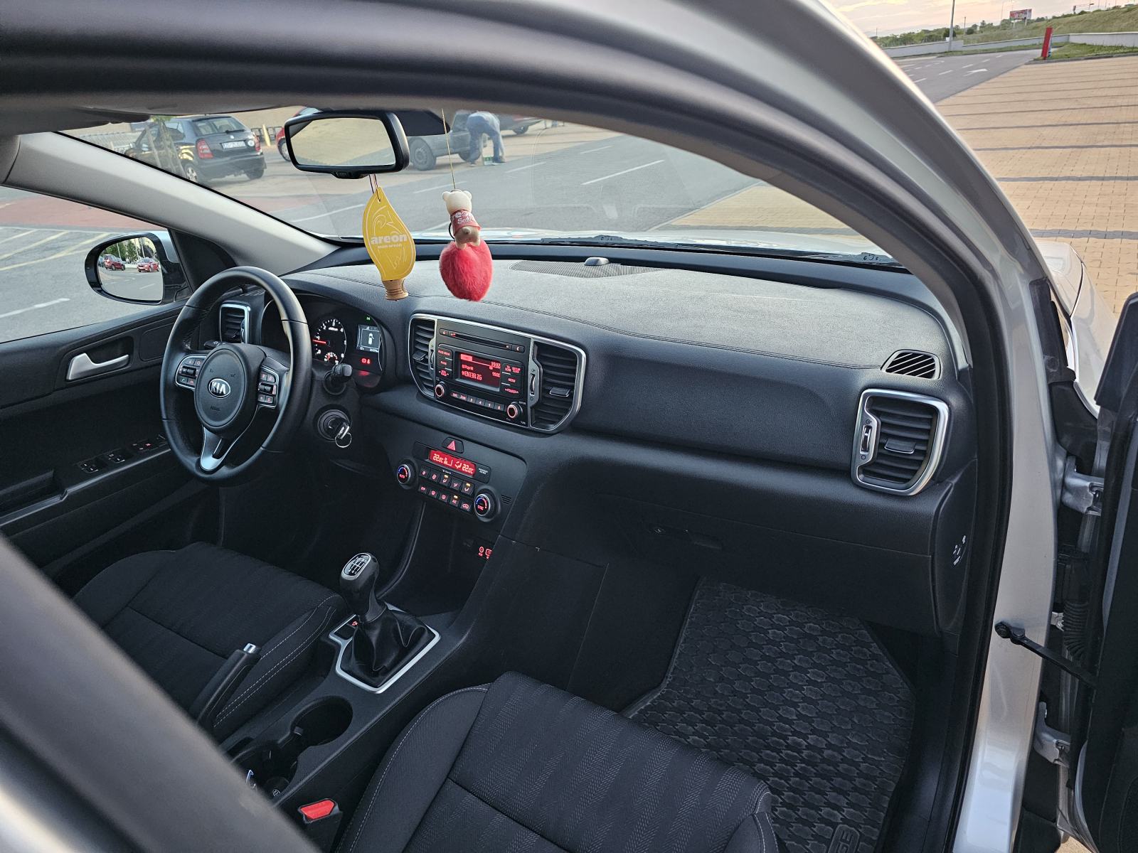 Kia Sportage 1,7 CRDi..2017 Godina, fotografija 13
