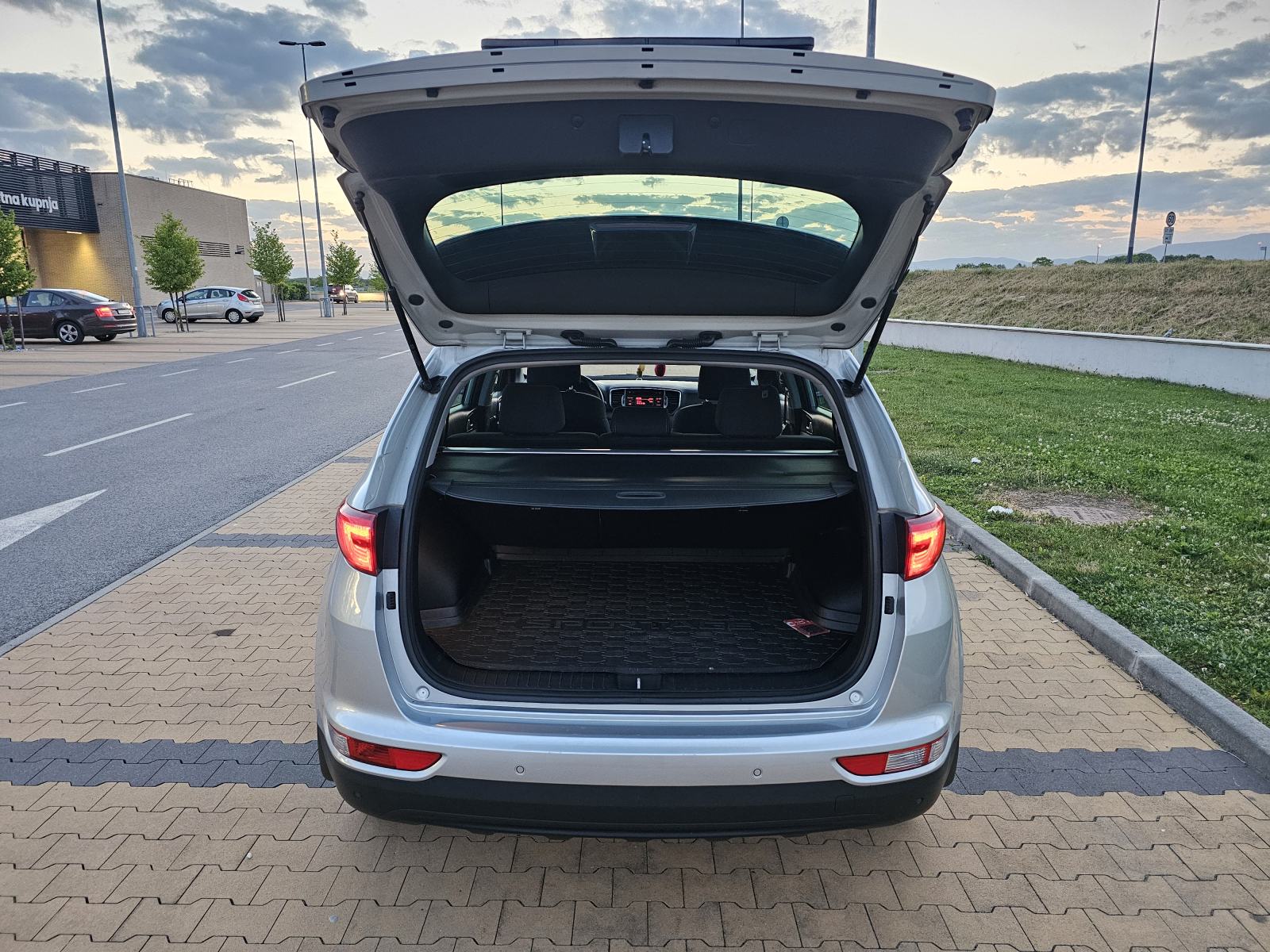 Kia Sportage 1,7 CRDi..2017 Godina, fotografija 11