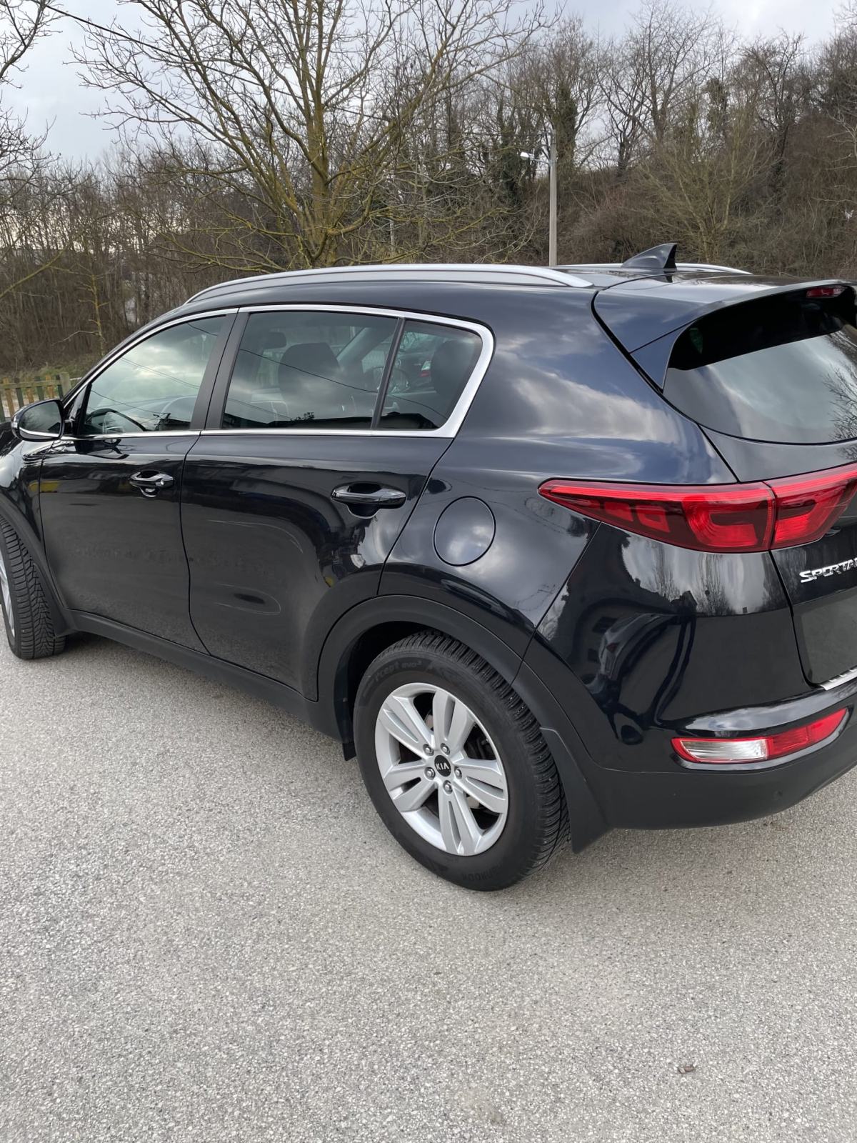 Kia Sportage 1,7 CRDi automatik, vrlo uščuvan, kompl.servisna povijest, fotografija 2