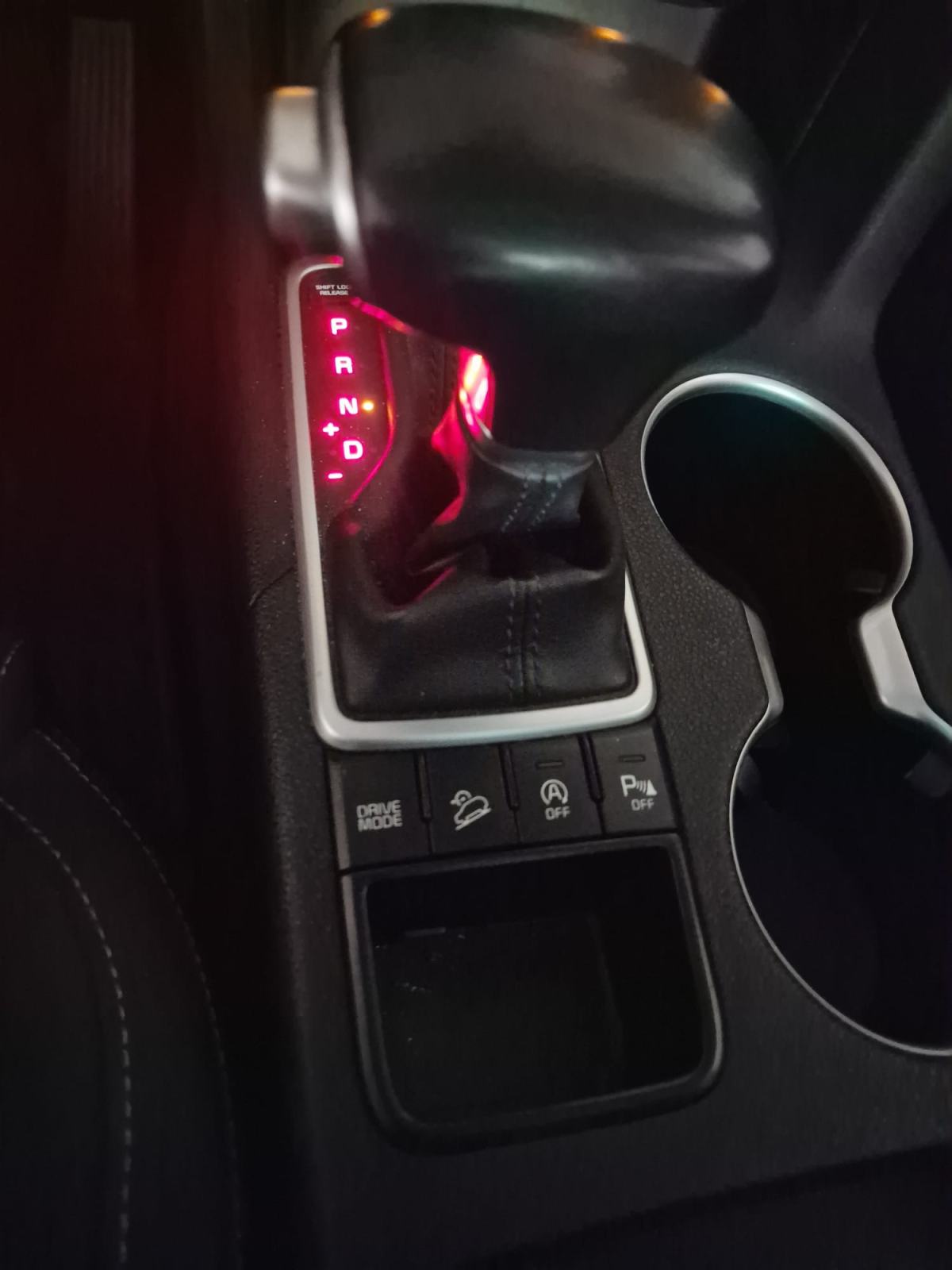 Kia Sportage 1,7 CRDi automatik, vrlo uščuvan, kompl.servisna povijest, fotografija 9