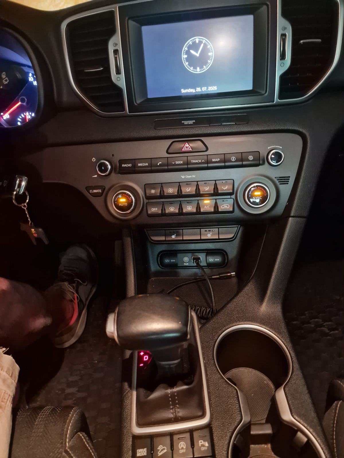 Kia Sportage 1,7 CRDi automatik, vrlo uščuvan, kompl.servisna povijest, fotografija 6