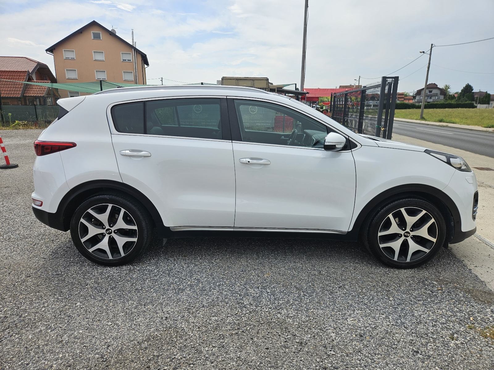 Kia Sportage 1,7 CRDi GT AUTOMATIC JAMSTVO PANORAMA SAMO 120 000 TKM, fotografija 4