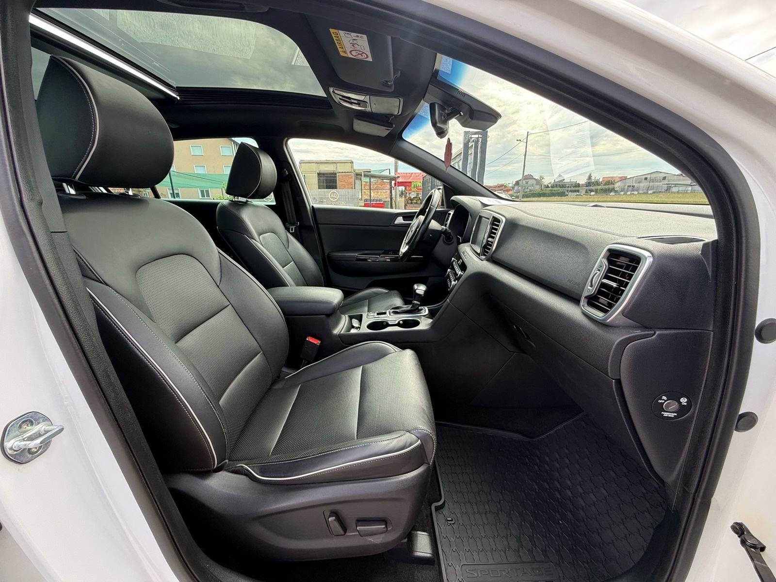 Kia Sportage 1,7 CRDi GT AUTOMATIC JAMSTVO PANORAMA SAMO 120 000 TKM, fotografija 17