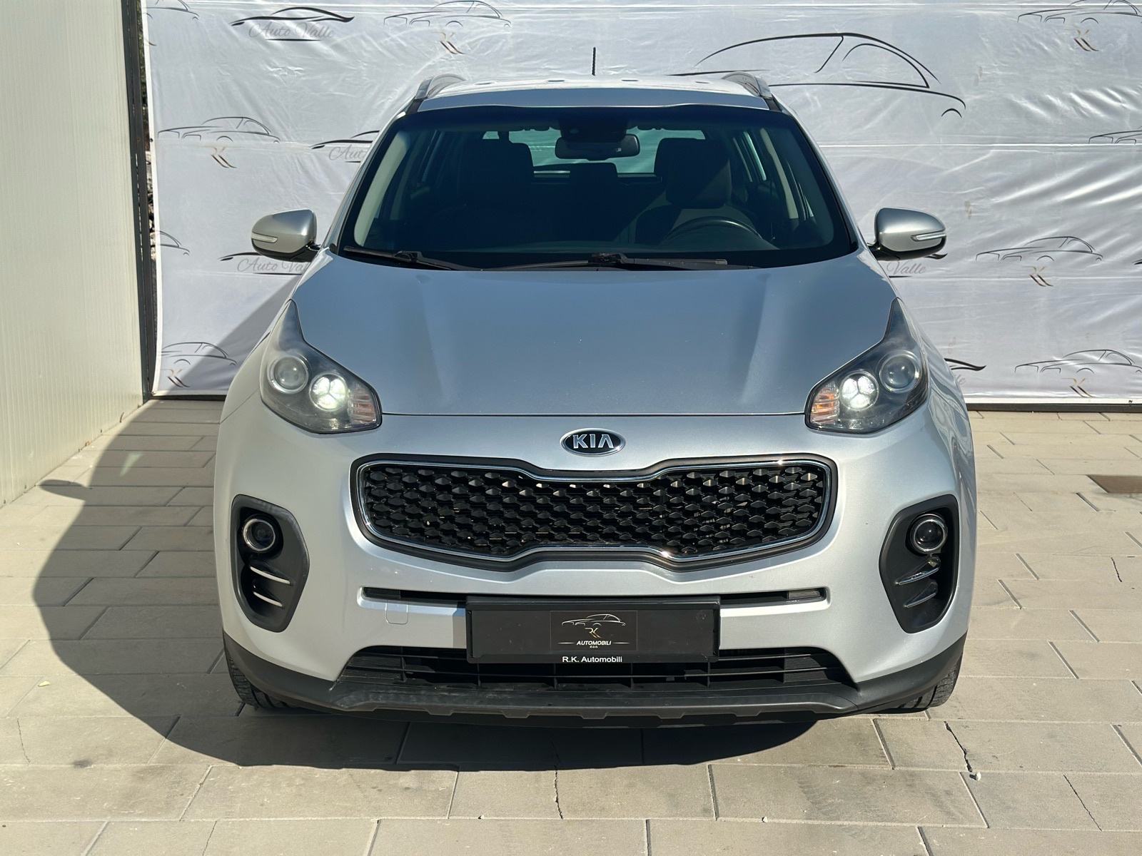 Kia Sportage 1,7 CRDi Style *kuka, fotografija 2