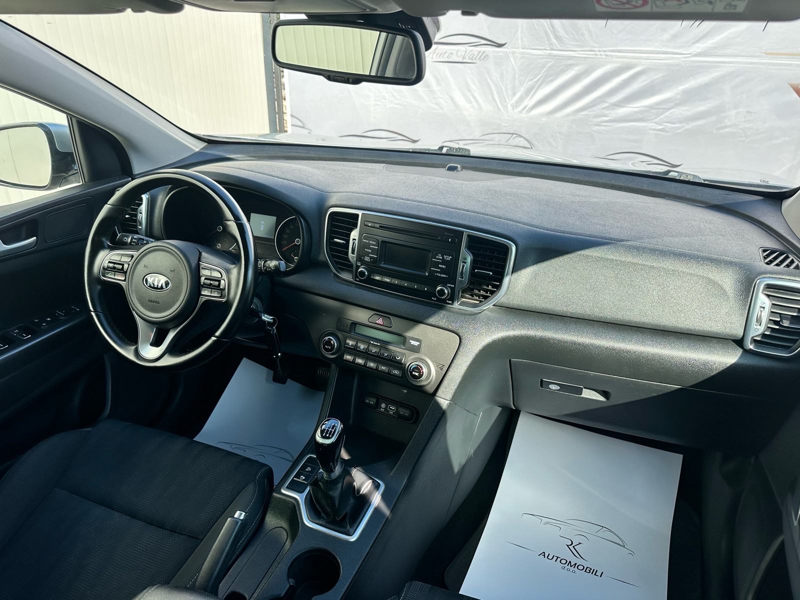 Kia Sportage 1,7 CRDi Style *kuka, fotografija 9