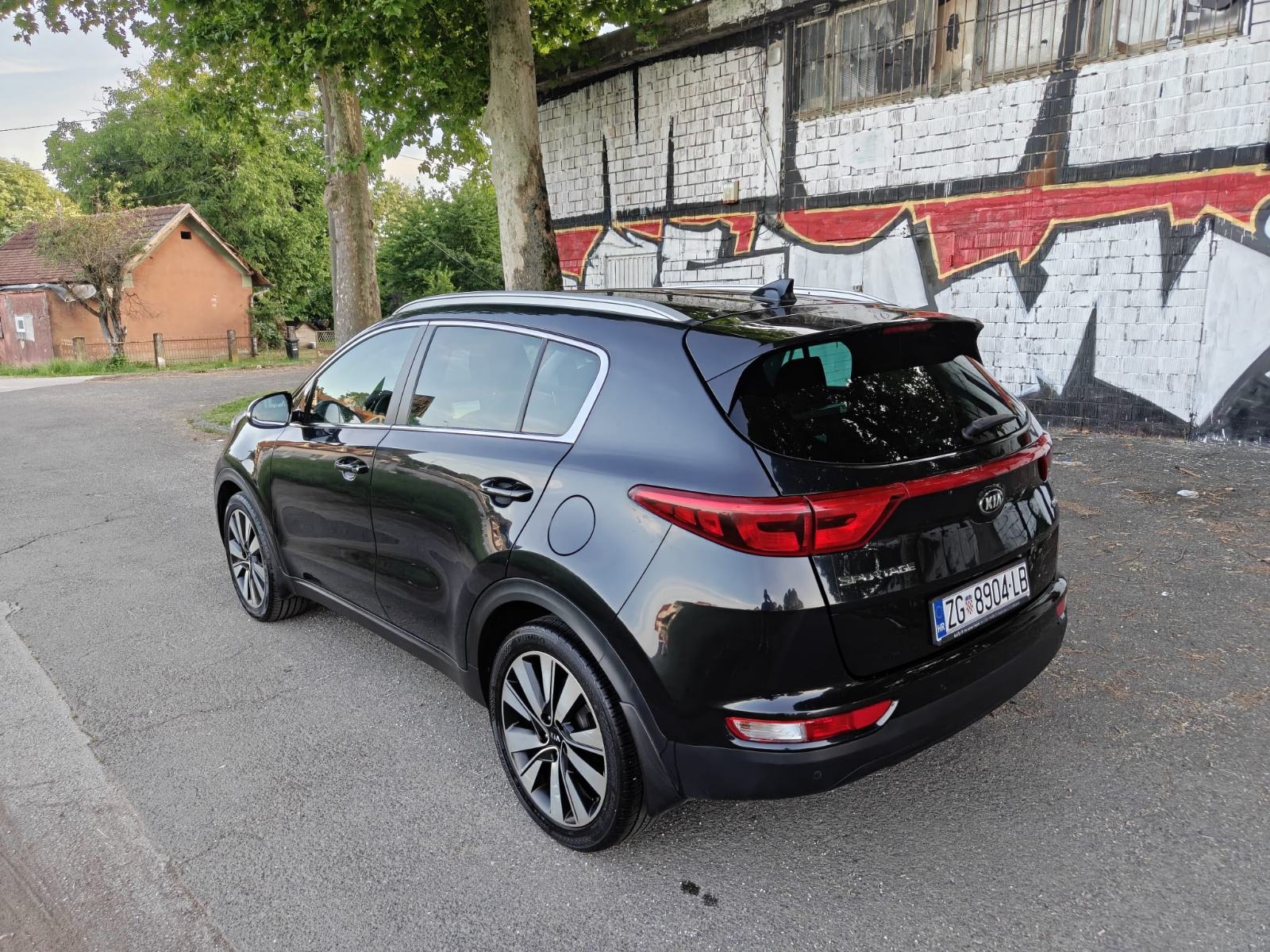 Kia Sportage 1,7 CRDi, vlasnik, servisna knjižica, fotografija 2