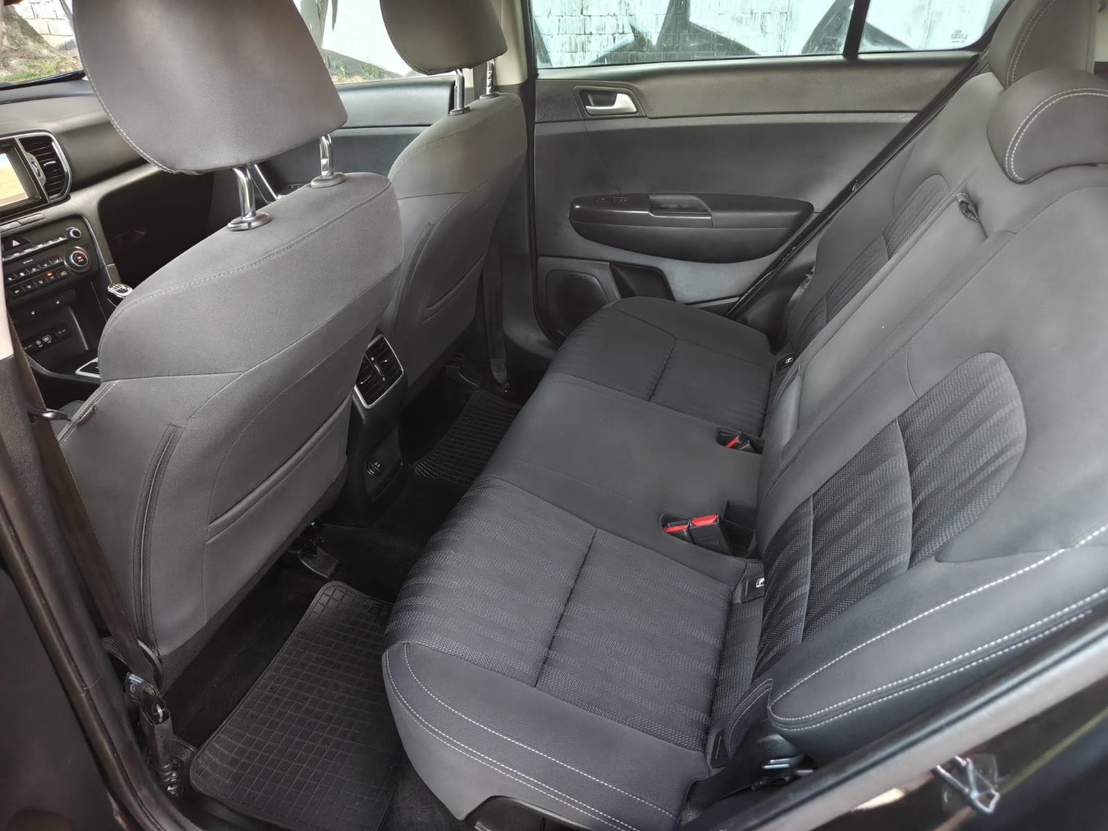 Kia Sportage 1,7 CRDi, vlasnik, servisna knjižica, fotografija 15