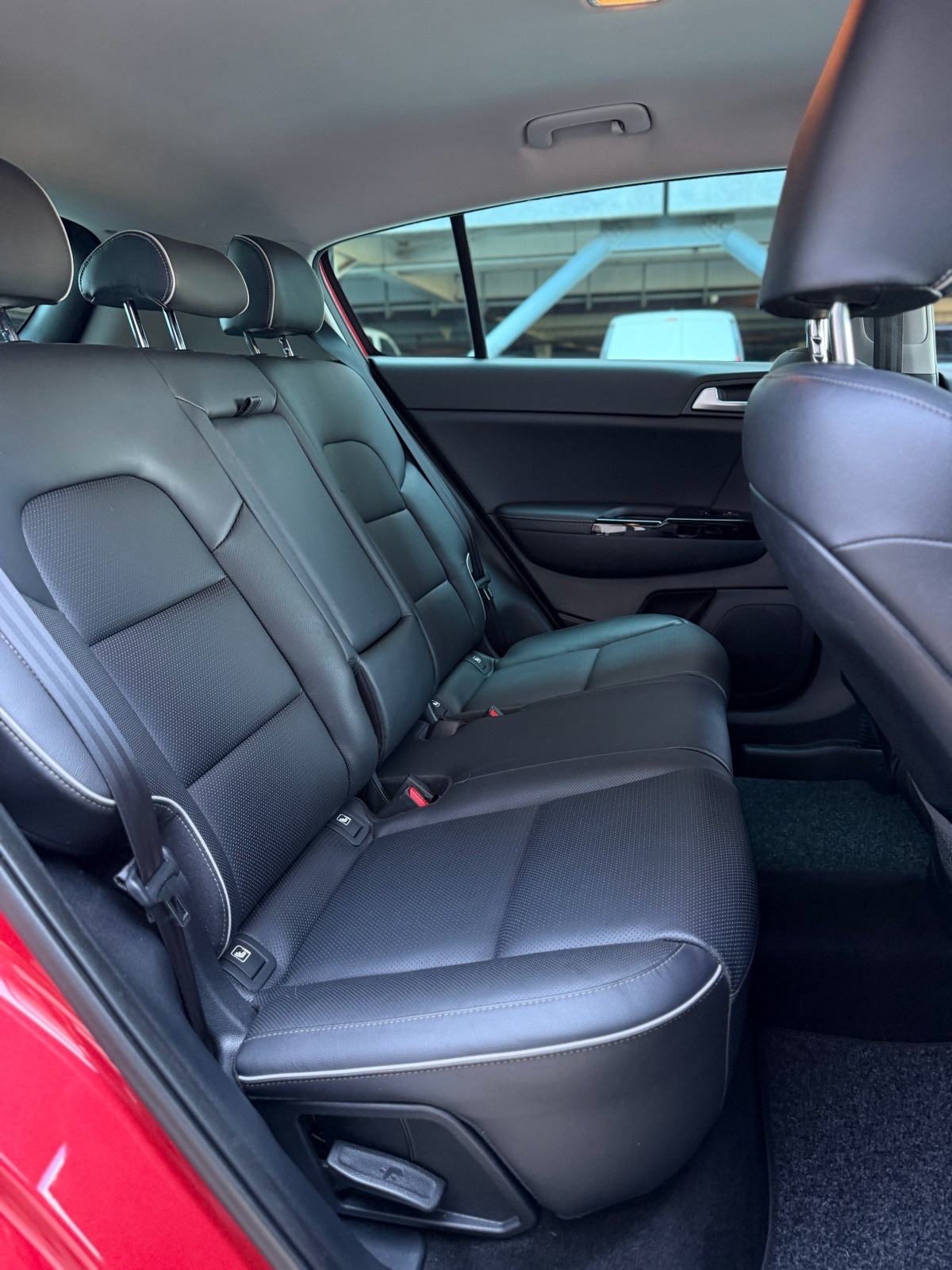 KIA SPORTAGE 1.7CRDI | 104KW | FULL | 12 MJ JAMSTVO, fotografija 17