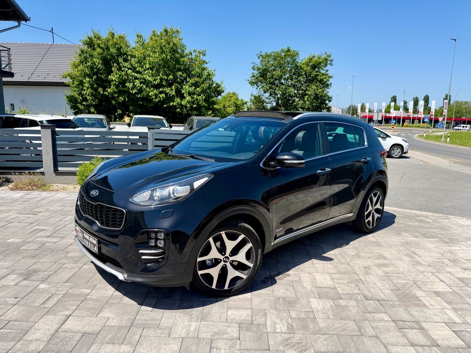 Kia Sportage 2,0 CRDi GT LINE-AUTOMATIK-AWD 4x4-PANO-KAMERA-REG 5/2027, fotografija 5