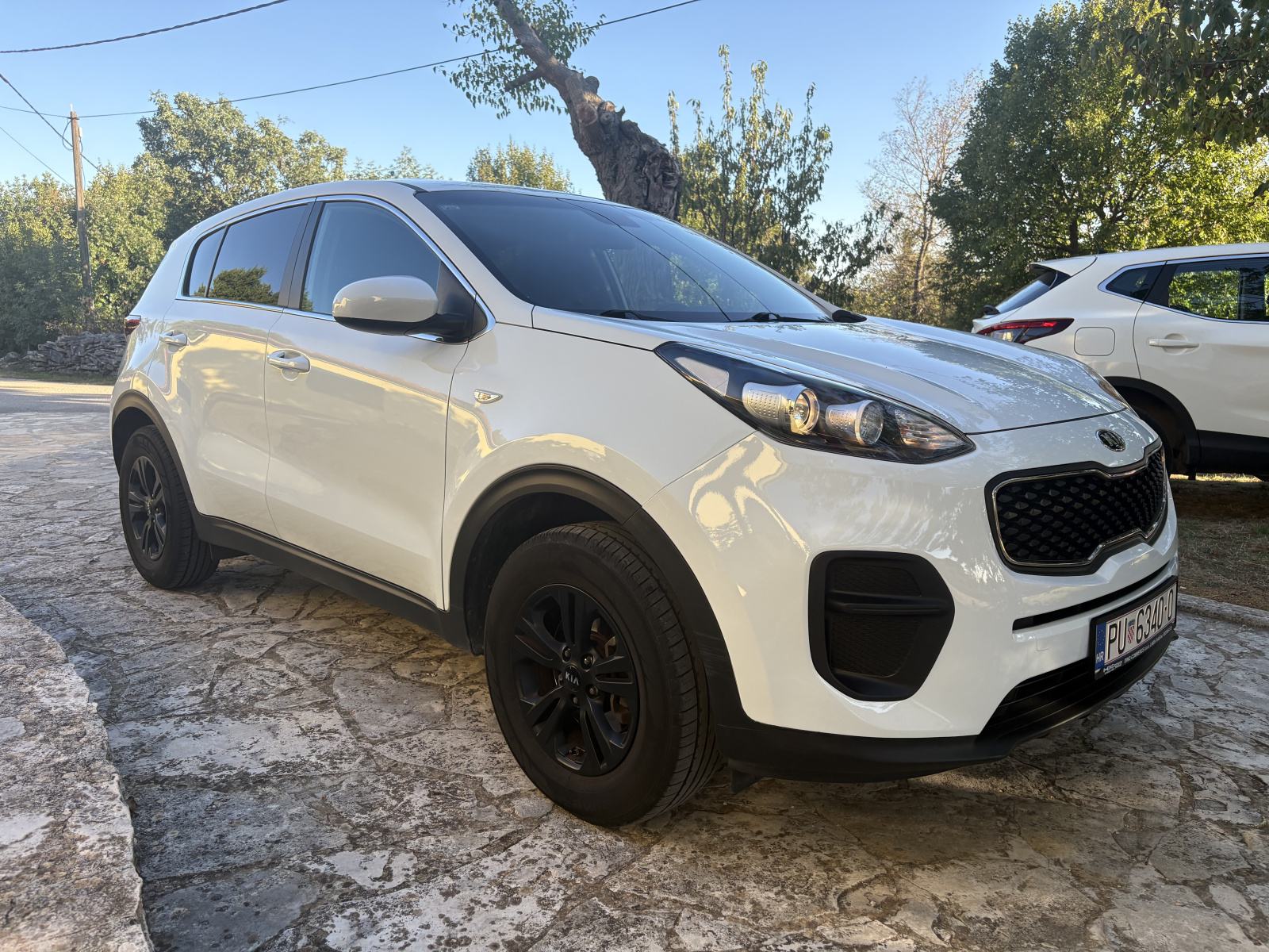 Kia Sportage 2WD 1,6 GDI Benzin, pogled izvana - slika 1