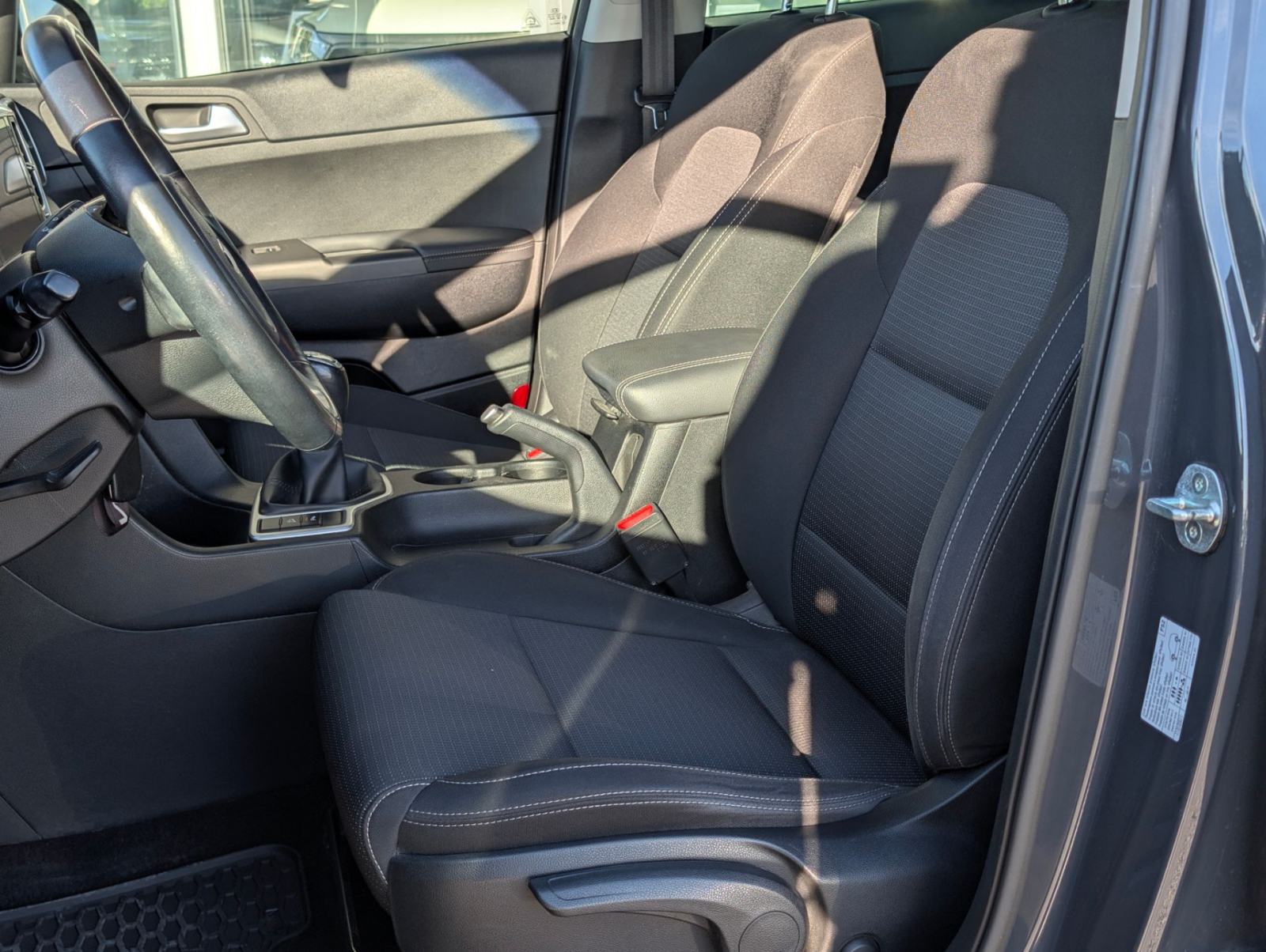 Kia Sportage 2WD 1,6 GDI BLACK DESIGN, fotografija 8