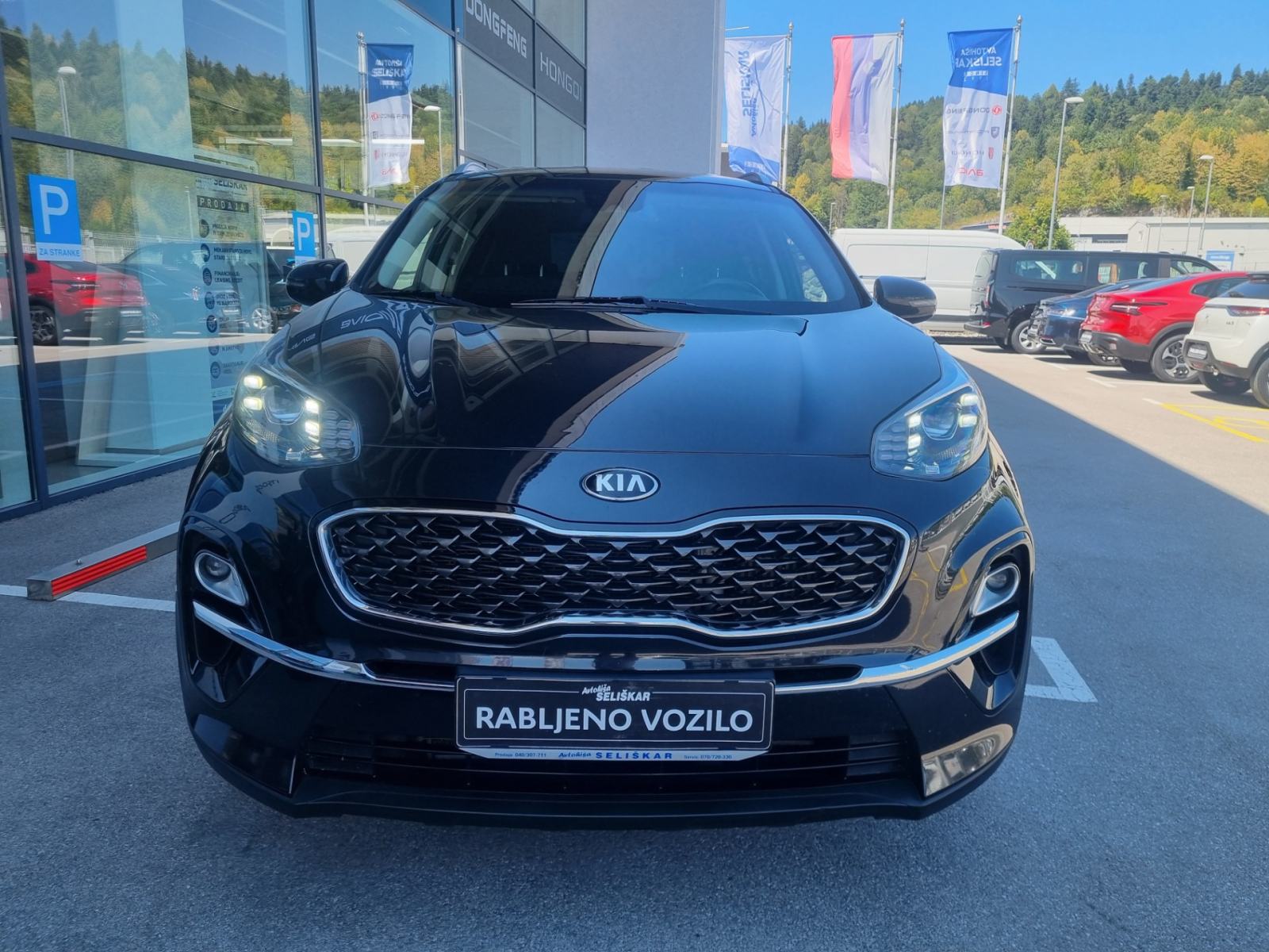 Kia Sportage 2WD 1.6 TD - SLOVENSKI + 1. LASTNIK + ZGODOVINA, fotografija 2