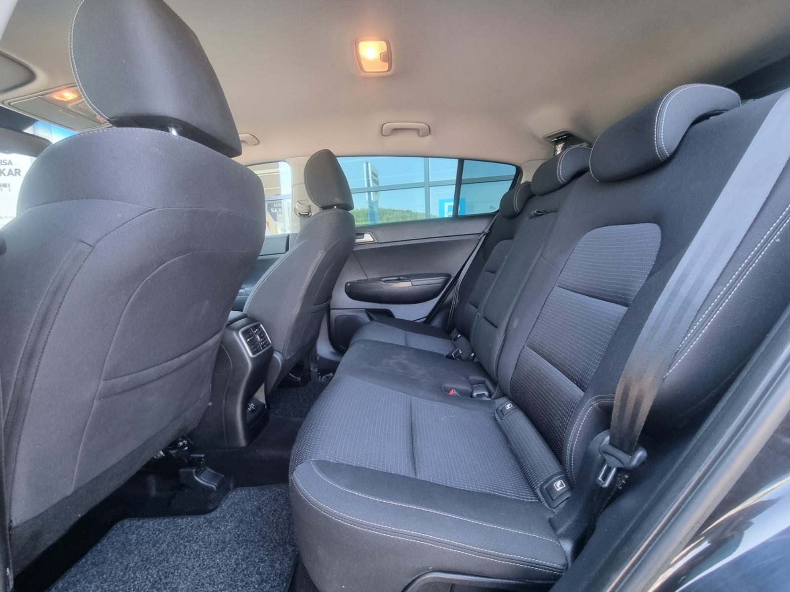 Kia Sportage 2WD 1.6 TD - SLOVENSKI + 1. LASTNIK + ZGODOVINA, fotografija 9
