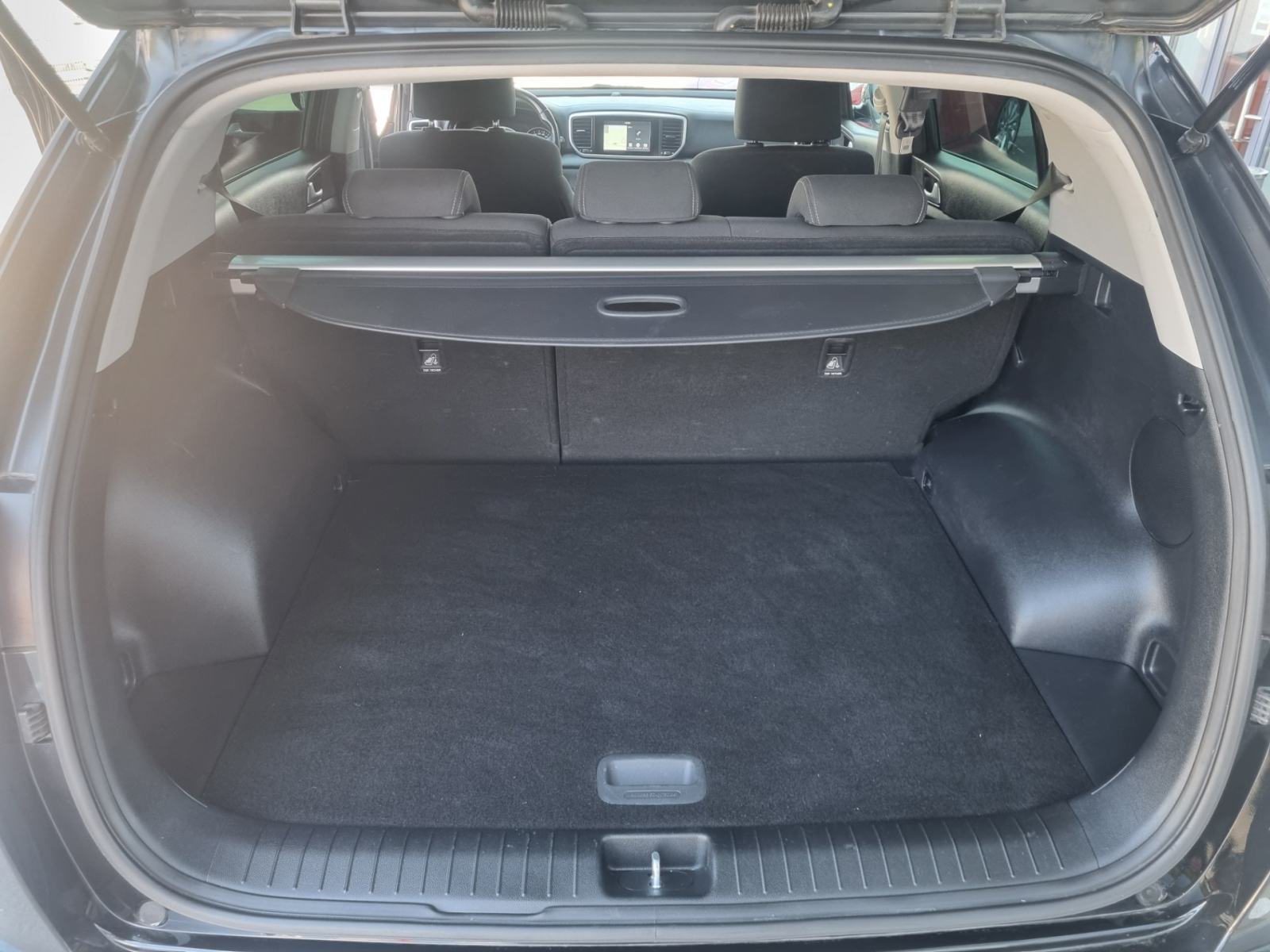 Kia Sportage 2WD 1.6 TD - SLOVENSKI + 1. LASTNIK + ZGODOVINA, fotografija 12