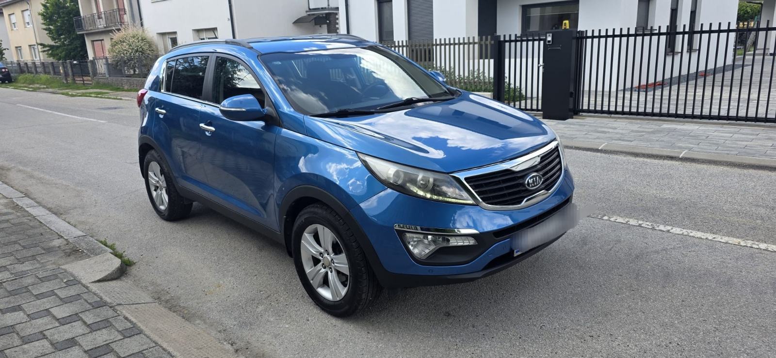 Kia Sportage 2WD 1,7 CRDi Navi,Led,Kamera top.stanje, fotografija 1