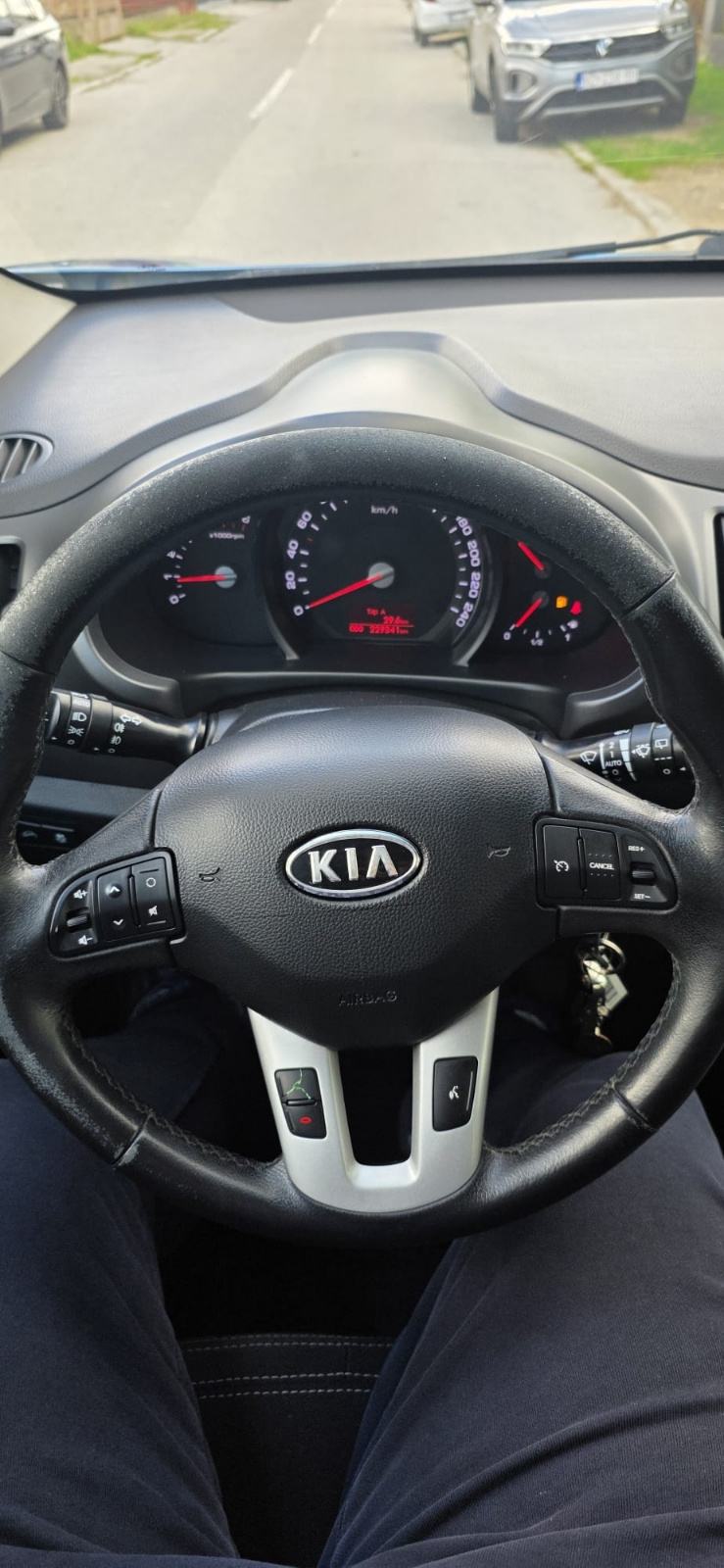 Kia Sportage 2WD 1,7 CRDi Navi,Led,Kamera top.stanje, fotografija 8