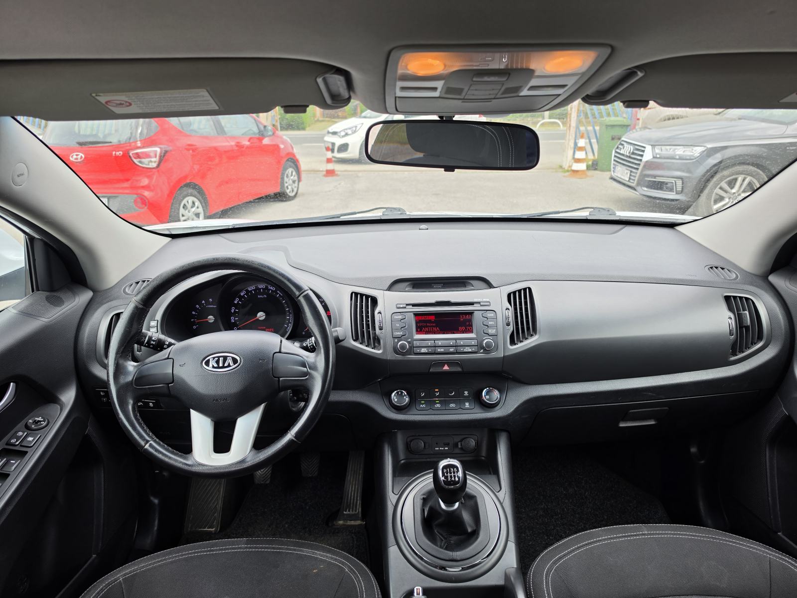 Kia Sportage 2WD 1,7 CRDi*SERVISNA *KARTICE 36 RATA *, fotografija 10