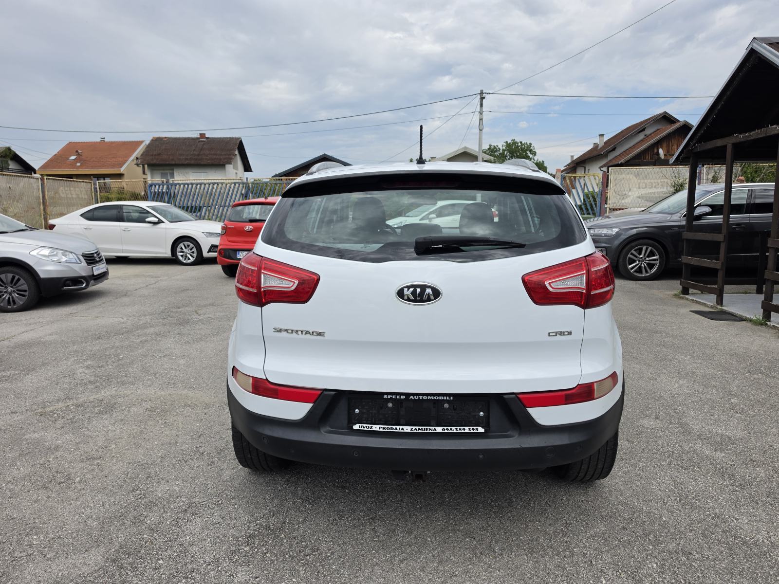 Kia Sportage 2WD 1,7 CRDi*SERVISNA *KARTICE 36 RATA *, fotografija 7