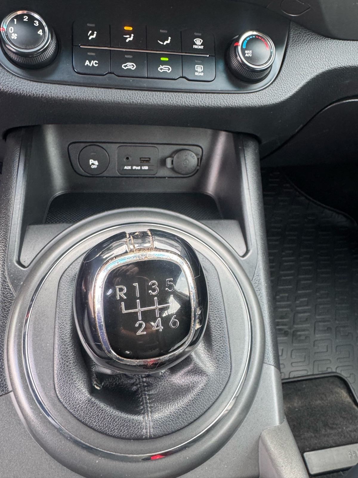 Kia Sportage 2WD 1,7 CRDi, fotografija 14