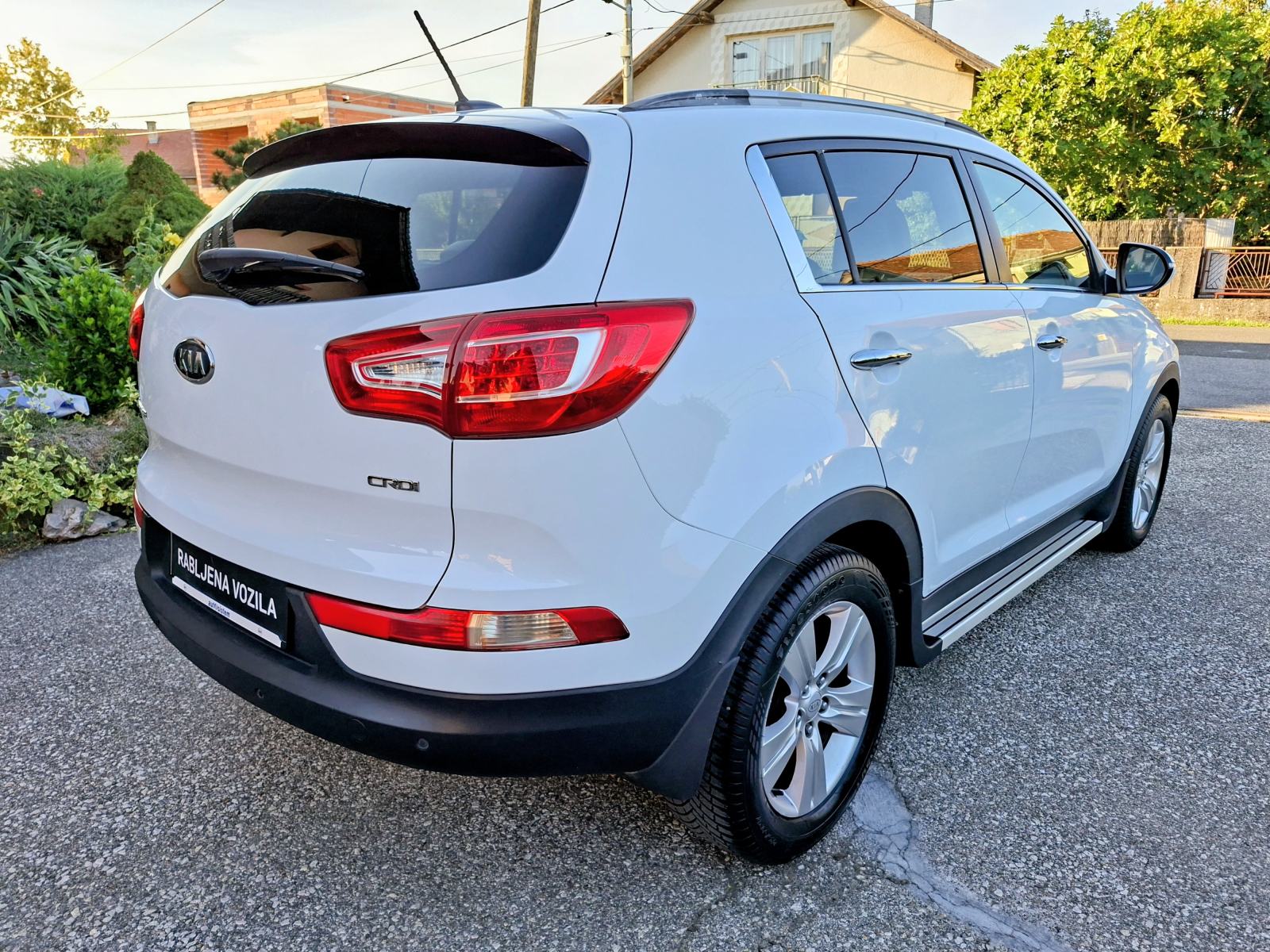 Kia Sportage 2WD 1,7 CRDi **KLIMA** KOŽA **KREDIT-KARTICE** ODLIČAN, pogled izvana - slika 5