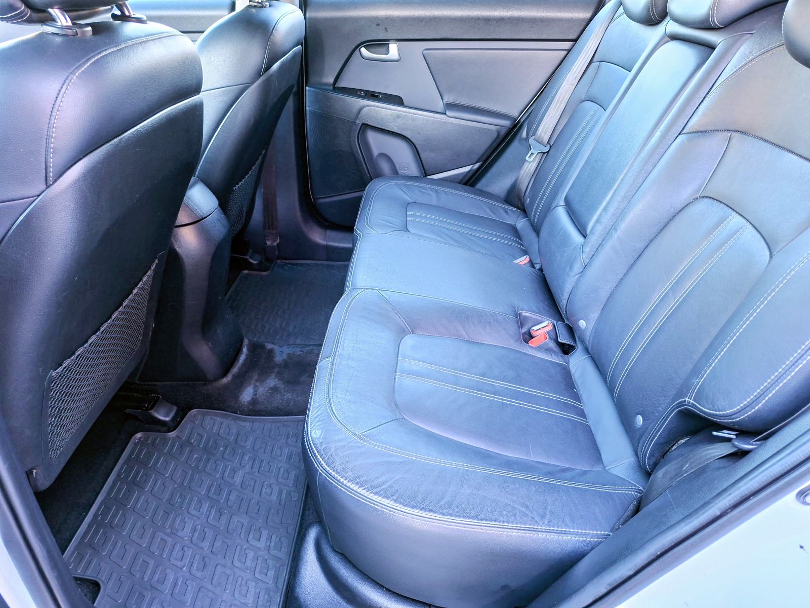 Kia Sportage 2WD 1,7 CRDi **KLIMA** KOŽA **KREDIT-KARTICE** ODLIČAN, fotografija 14