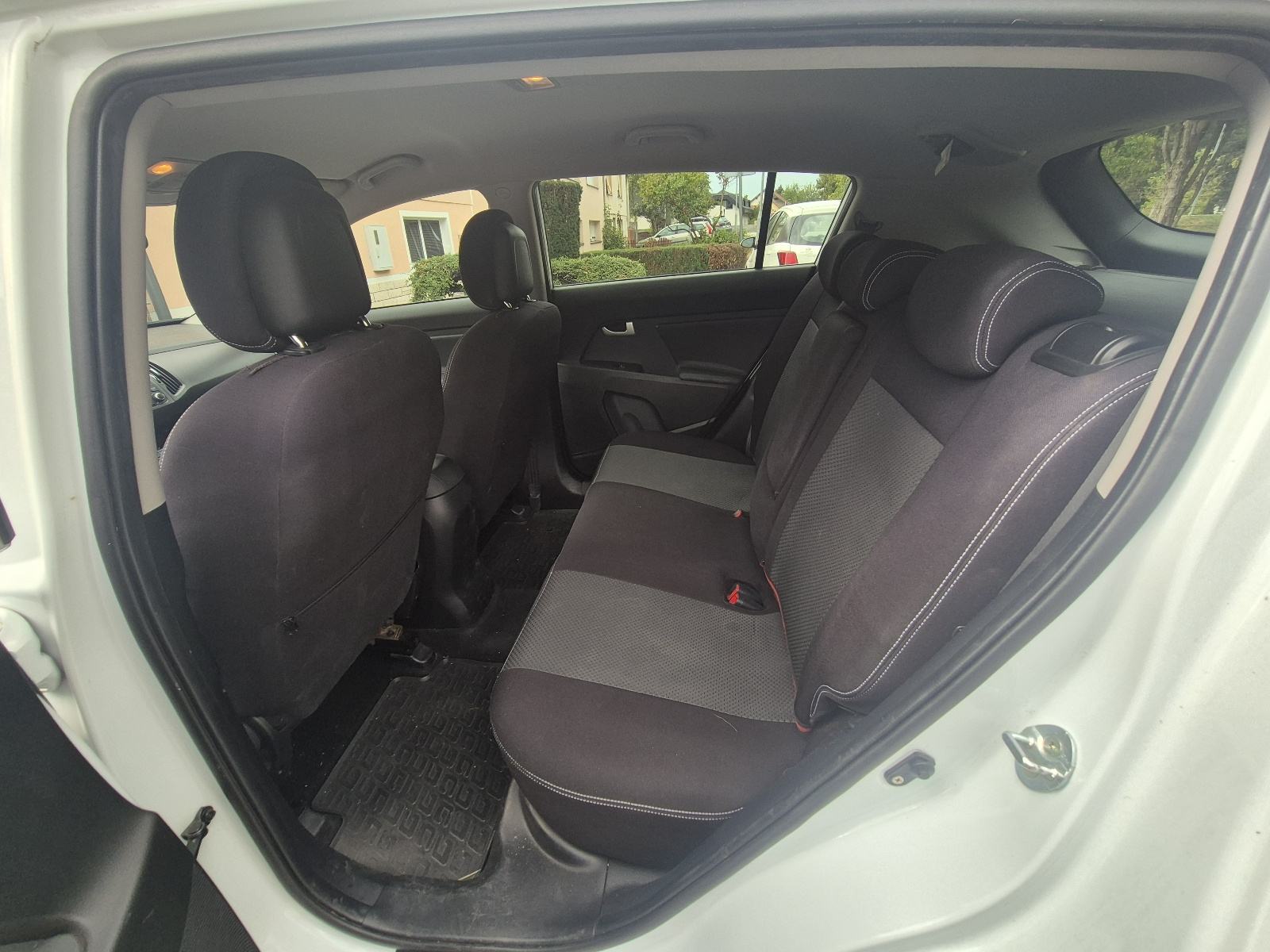 Kia Sportage 2WD 1,7 CRDi, fotografija 8