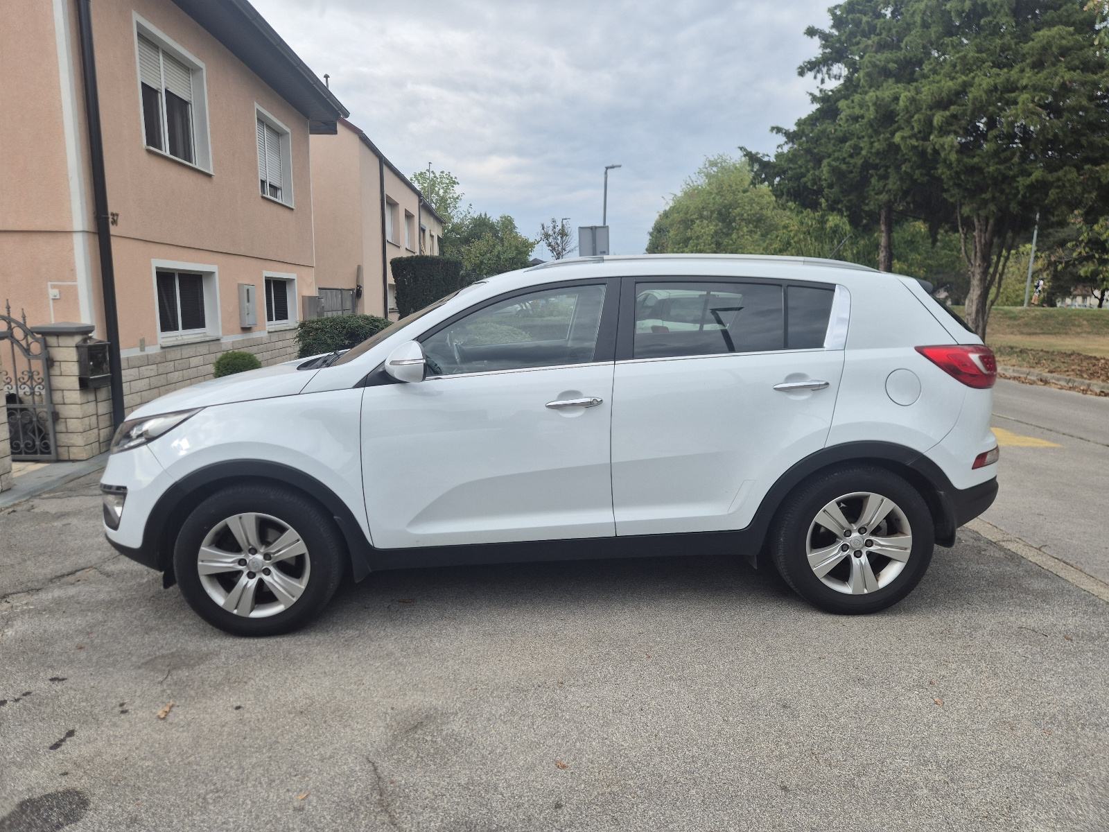 Kia Sportage 2WD 1,7 CRDi, fotografija 3