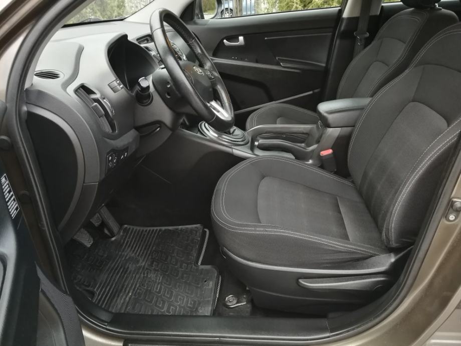 Kia Sportage 2WD 1,7 CRDi, fotografija 17