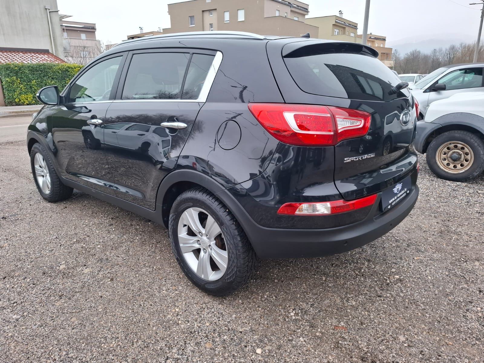 Kia Sportage 2WD 1,7 CRDi Sport ++rata107,00EUR/mj / KREDIT / KARTICE+, fotografija 7