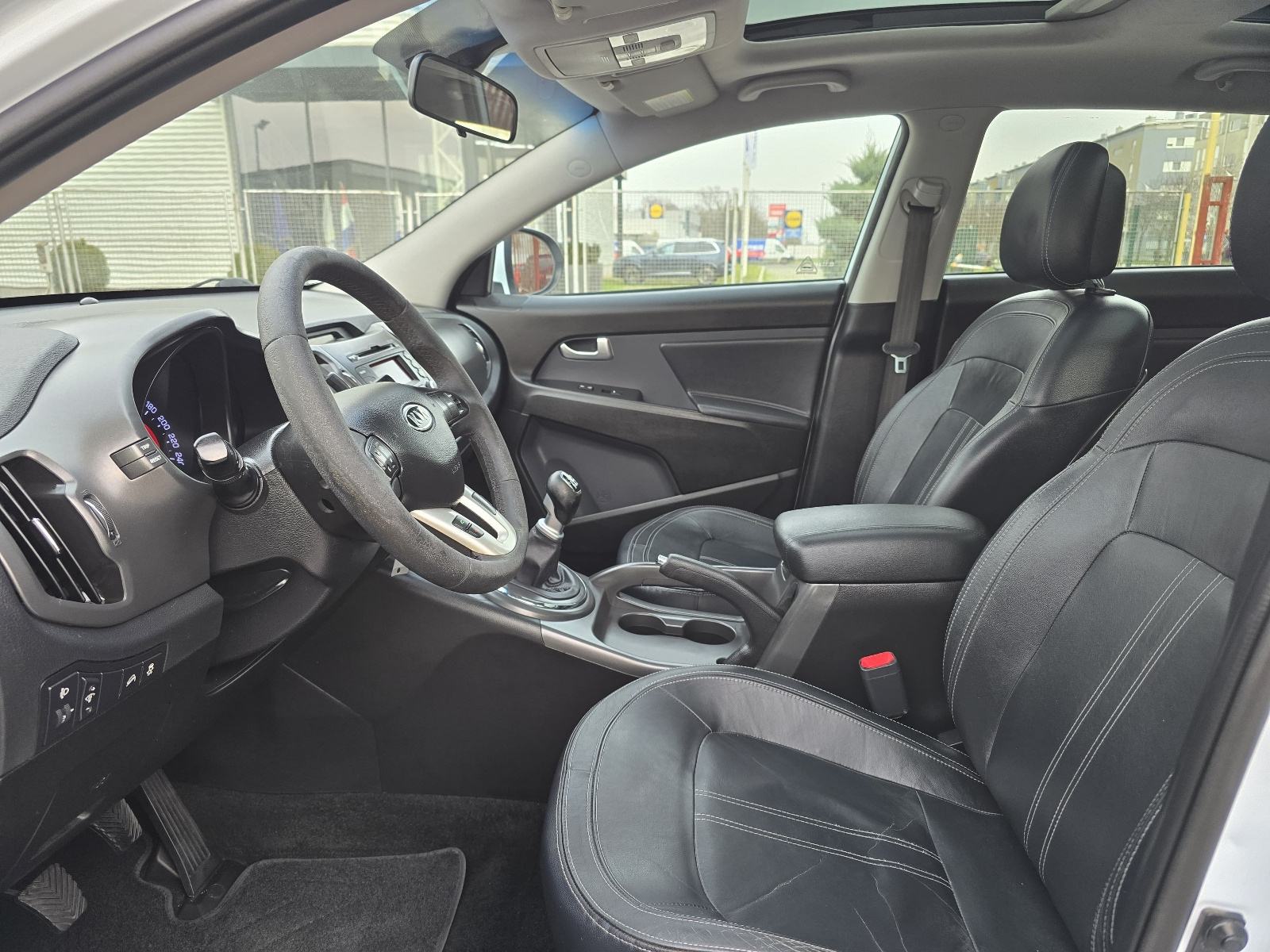 Kia Sportage 2WD 1,7 CRDi Sport, fotografija 13